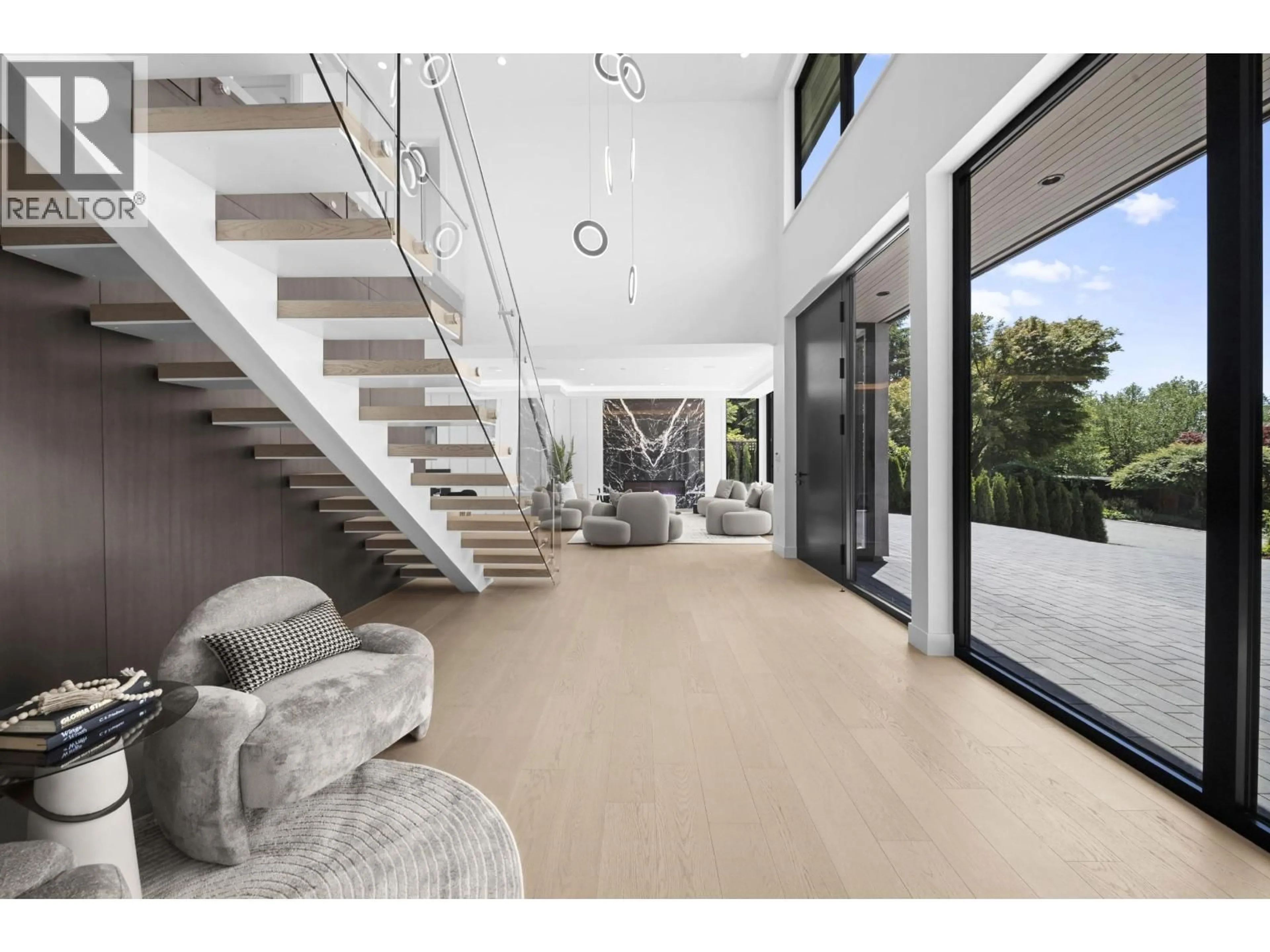 Unknown for 680 WESTHYDE PLACE, North Vancouver British Columbia V7N2Y4