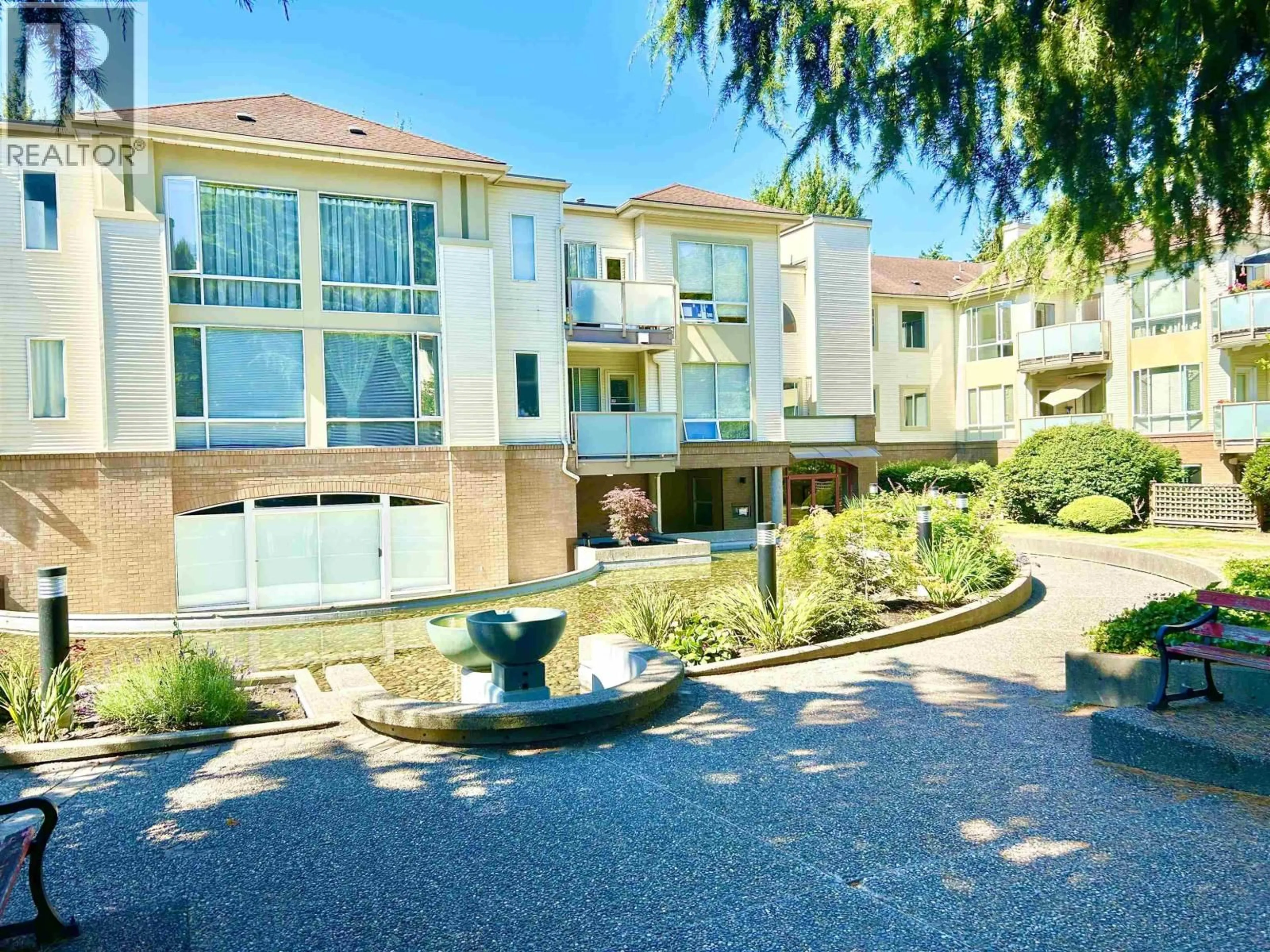 A pic from outside/outdoor area/front of a property/back of a property/a pic from drone, street for 205 - 6742 STATION HILL COURT, Burnaby British Columbia V3N4V2