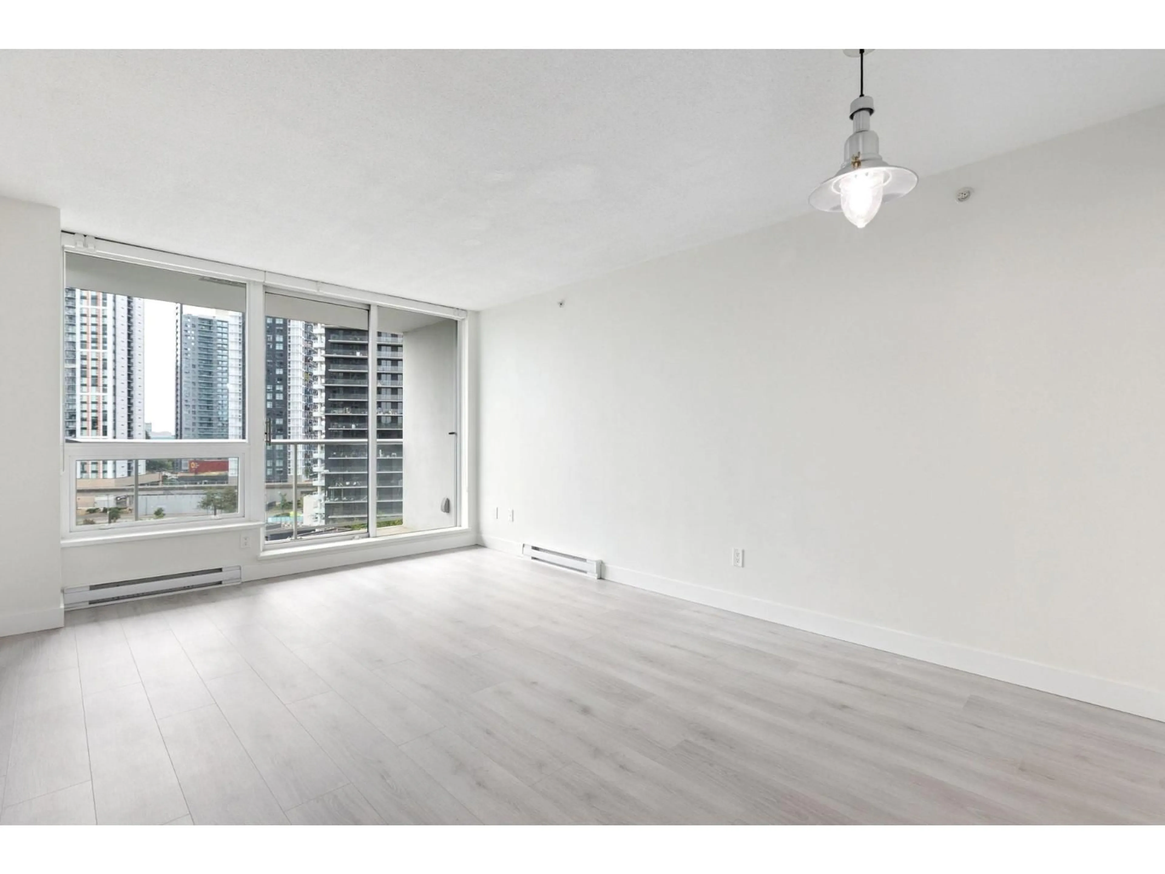 A pic of a room for 1103 - 13696 100, Surrey British Columbia V3T0L5