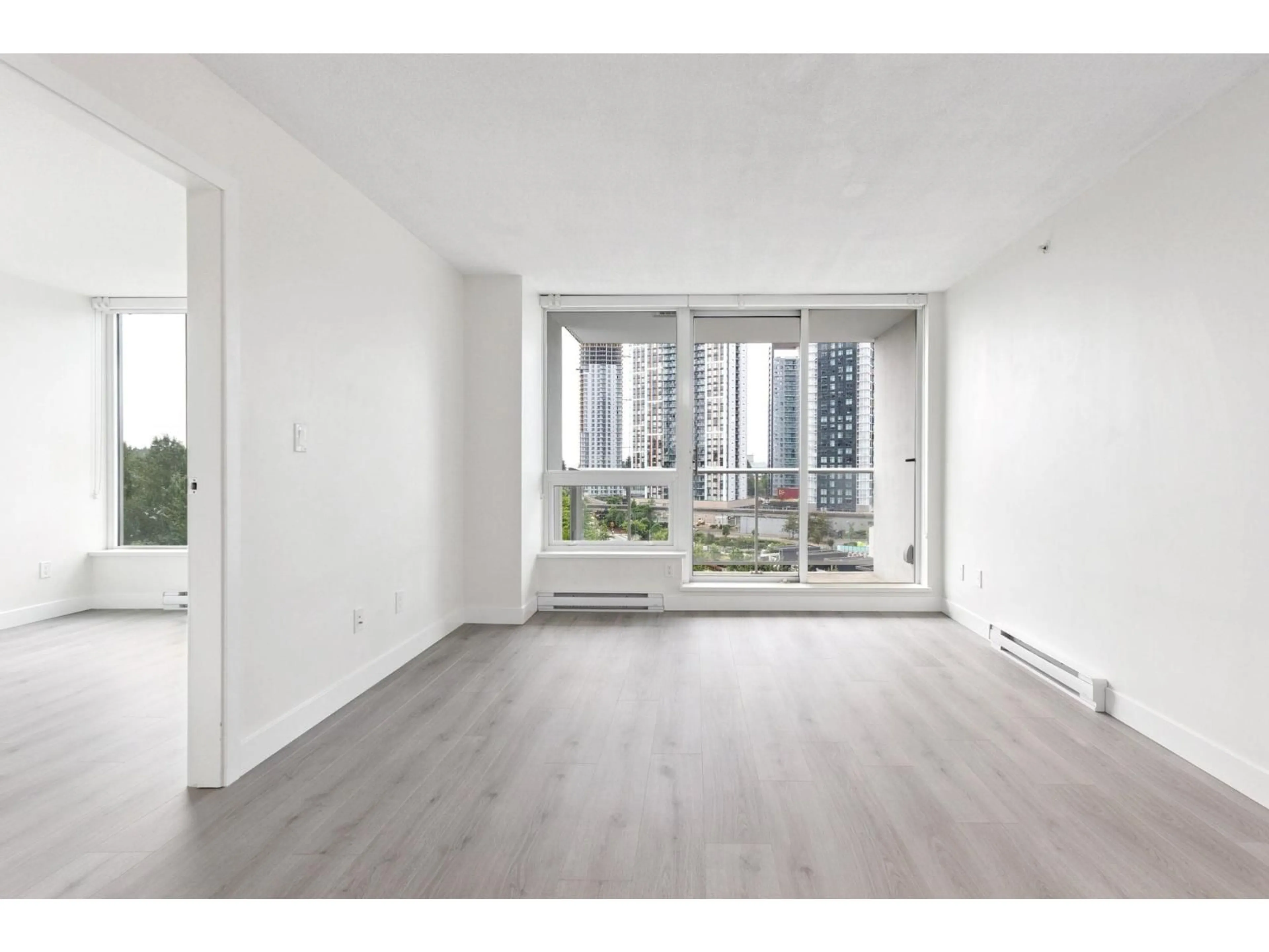 A pic of a room for 1103 - 13696 100, Surrey British Columbia V3T0L5