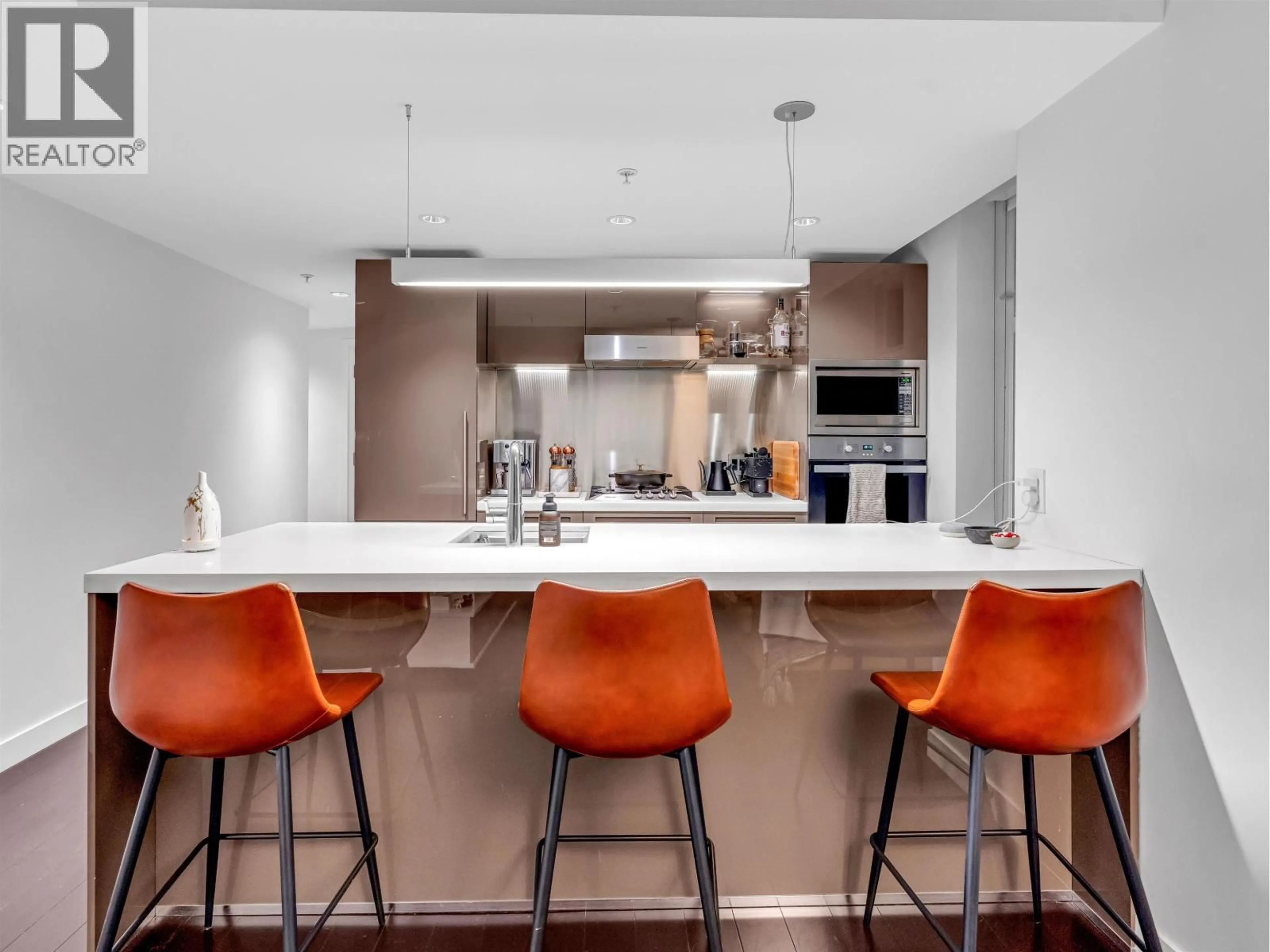 Contemporary kitchen, unknown for 1001 - 777 RICHARDS STREET, Vancouver British Columbia V6B0M6