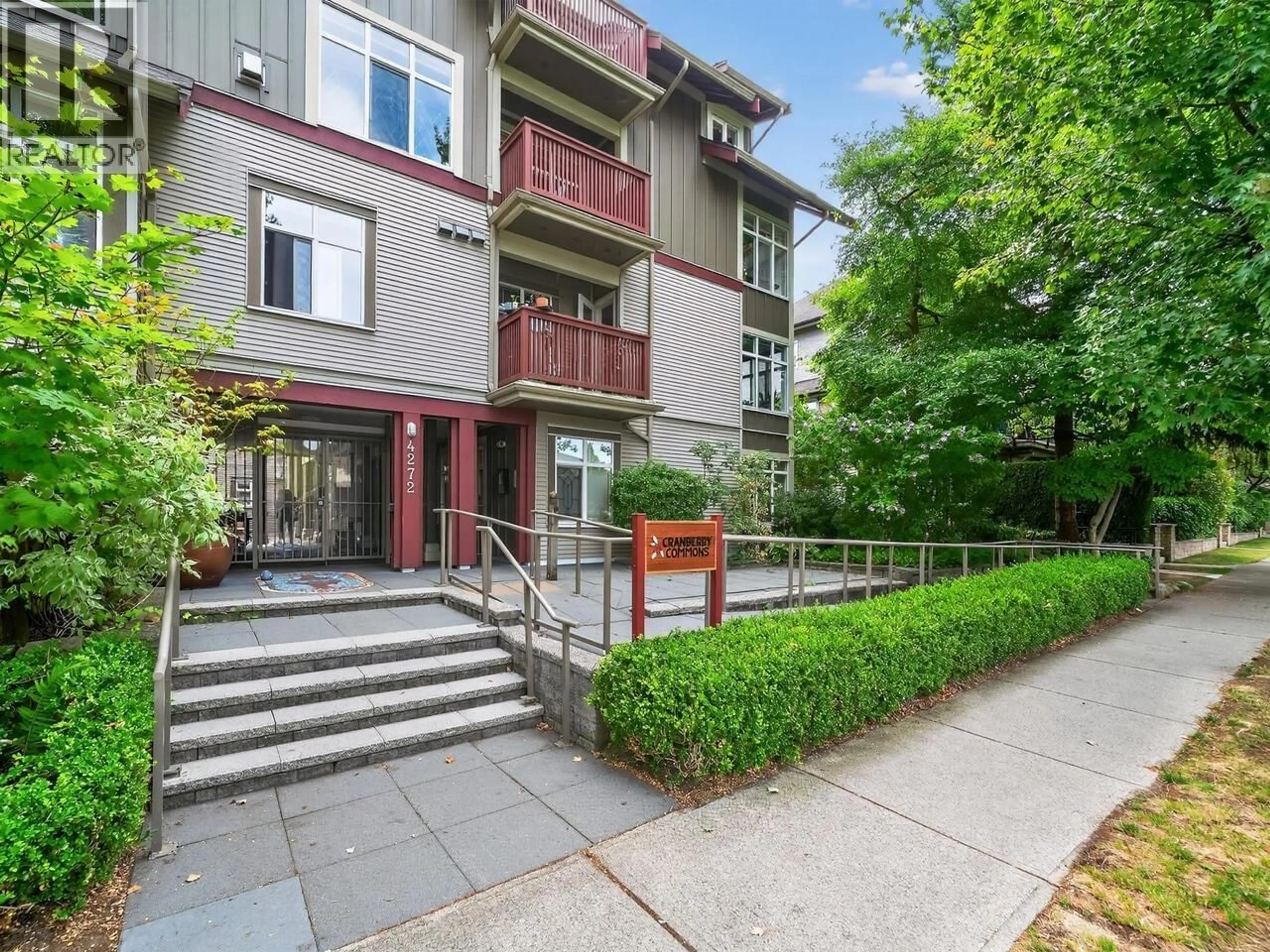 Patio, street for 202 - 4272 ALBERT STREET, Burnaby British Columbia V5C2E8