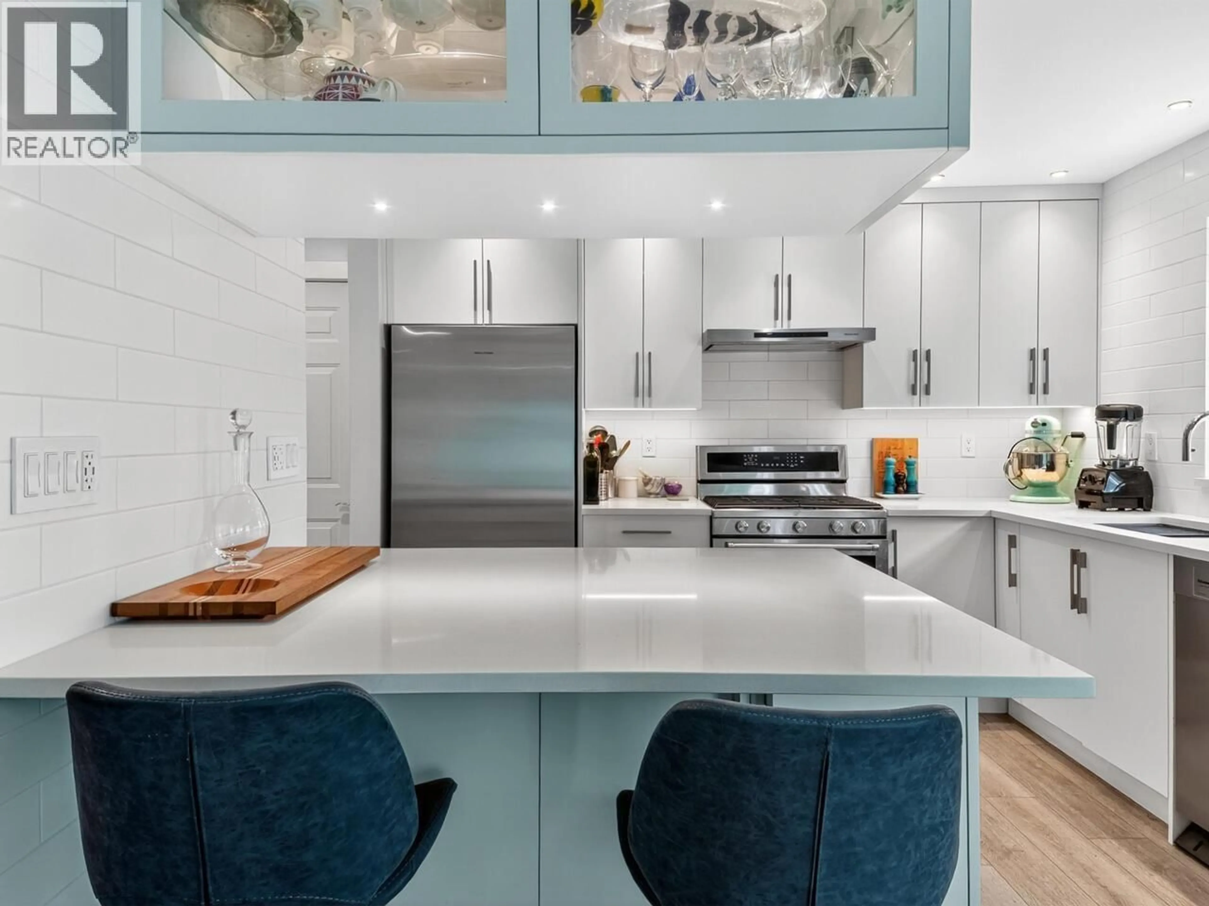 Contemporary kitchen, ceramic/tile floor for 202 - 4272 ALBERT STREET, Burnaby British Columbia V5C2E8