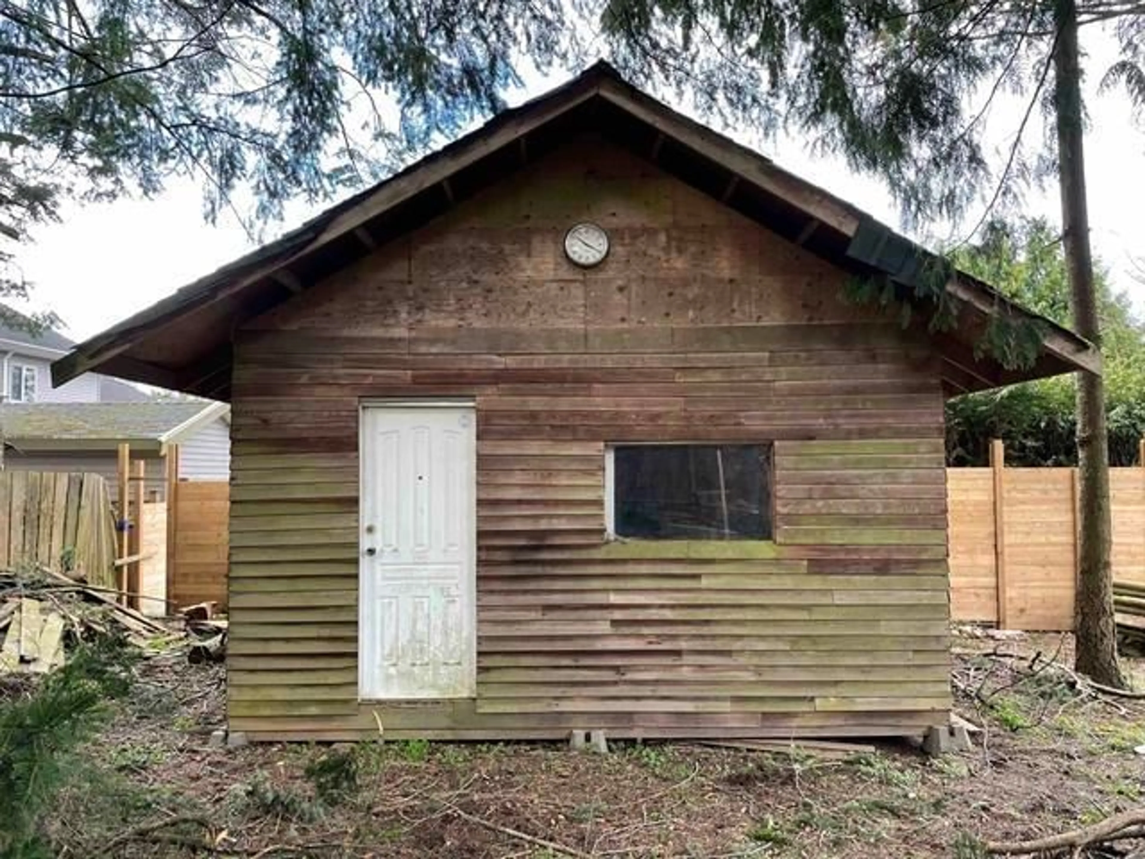 Shed for 14036 102A, Surrey British Columbia V3T1P9