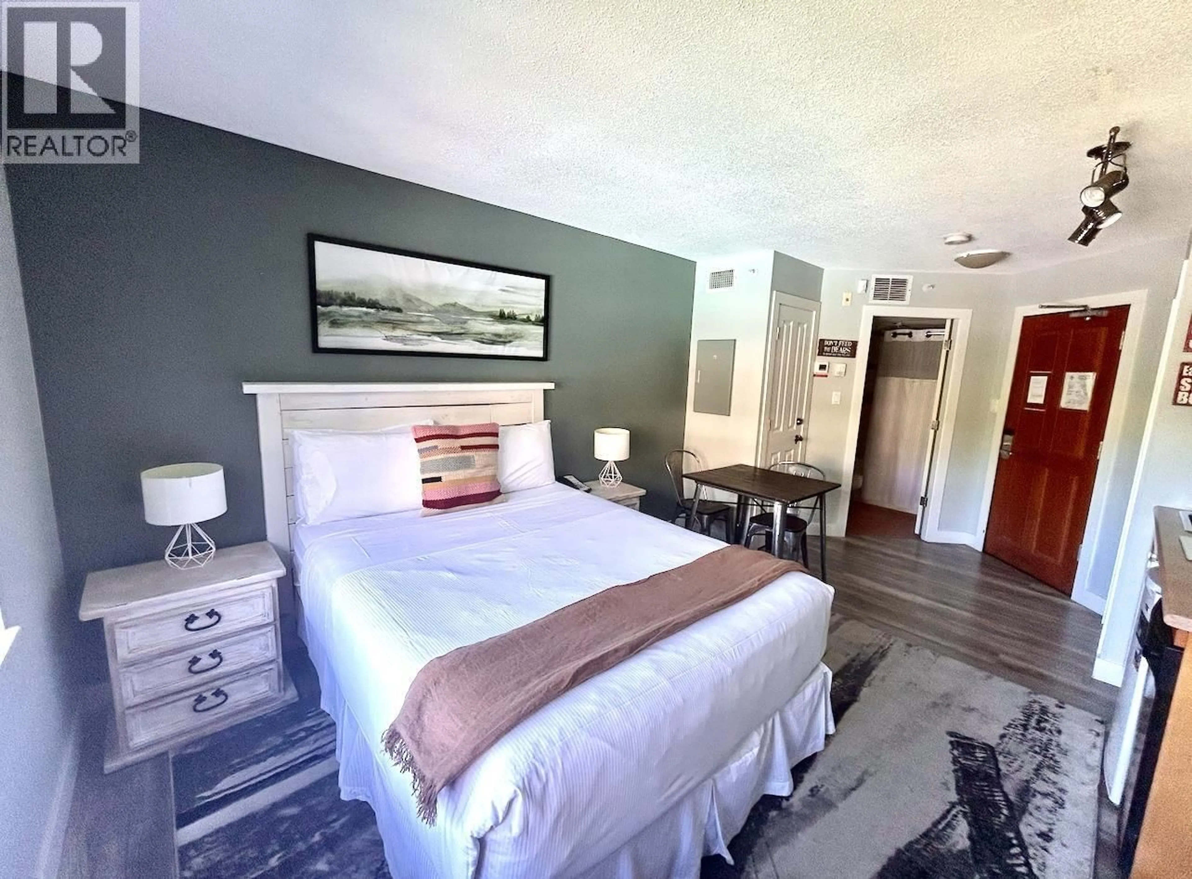 A pic of a room for 222 - 4315 NORTHLANDS BOULEVARD, Whistler British Columbia V8E1C1