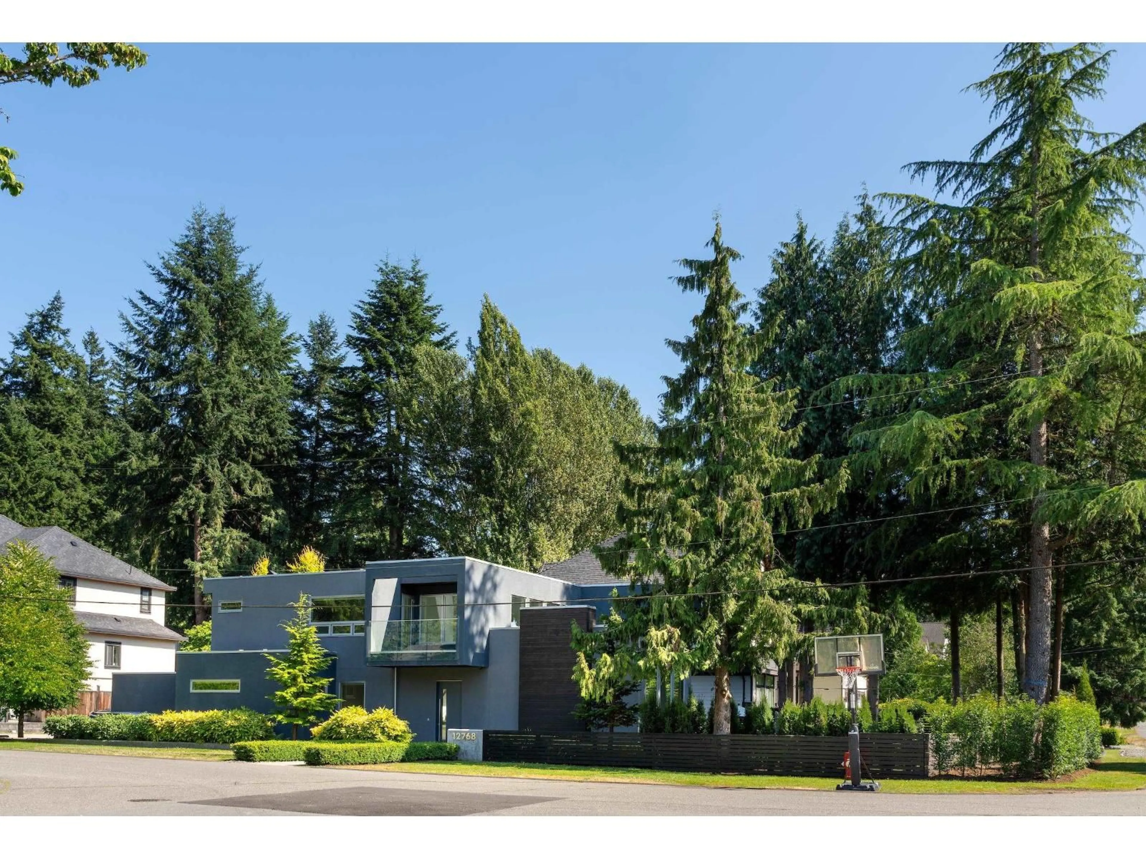 Unknown for 12768 26B, Surrey British Columbia V4A3T3