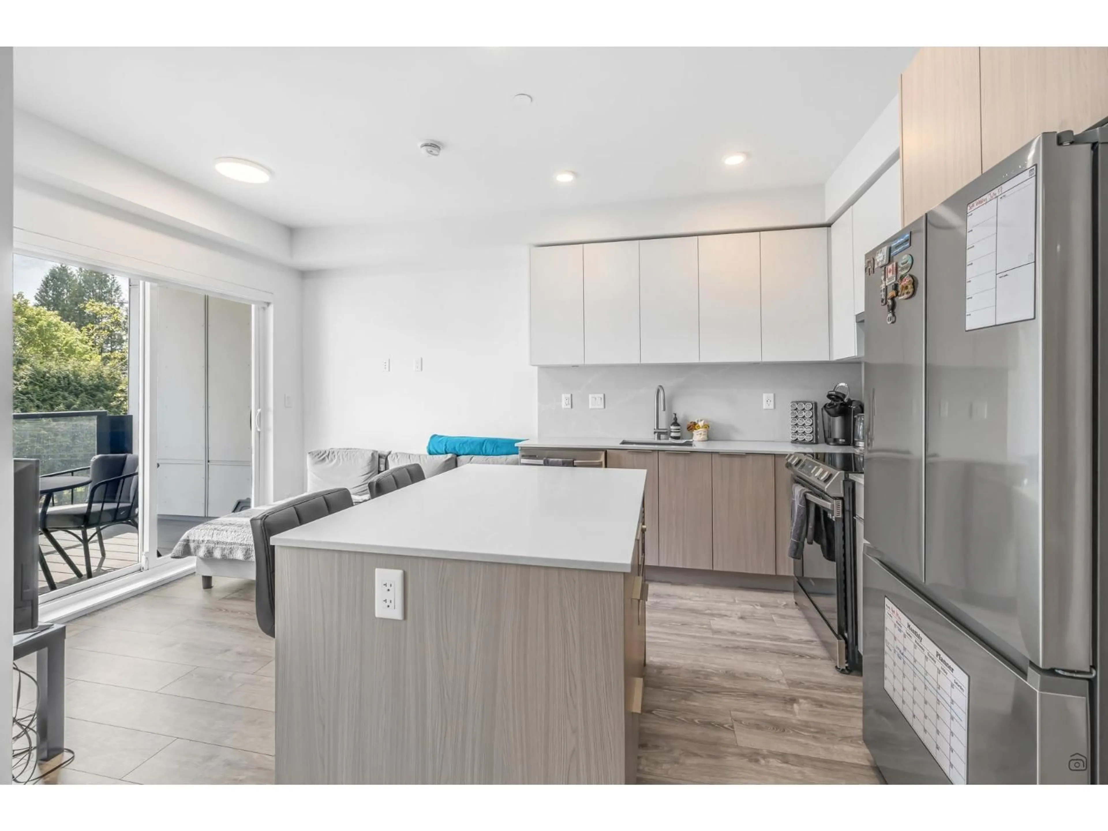 Open concept kitchen, unknown for 307 - 13969 96, Surrey British Columbia V3T0T1