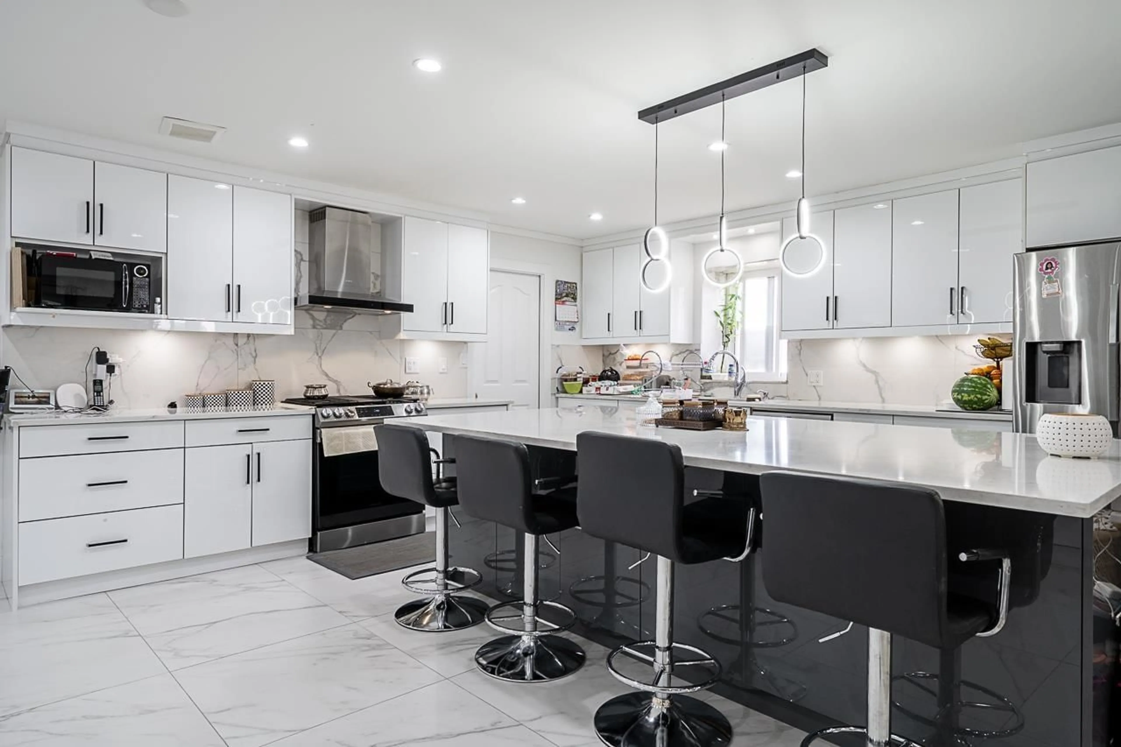 Contemporary kitchen, ceramic/tile floor for 8736 140A, Surrey British Columbia V3W0M4