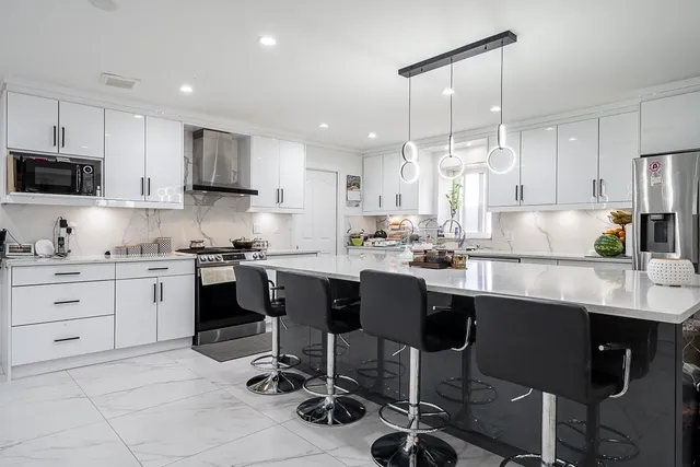 8736 140A STREET, Surrey 4