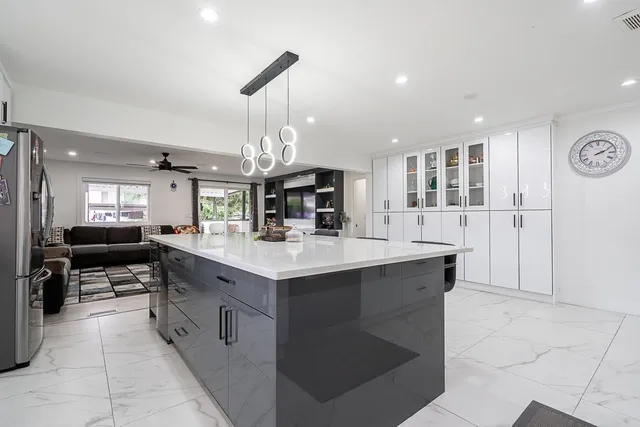 8736 140A STREET, Surrey 5