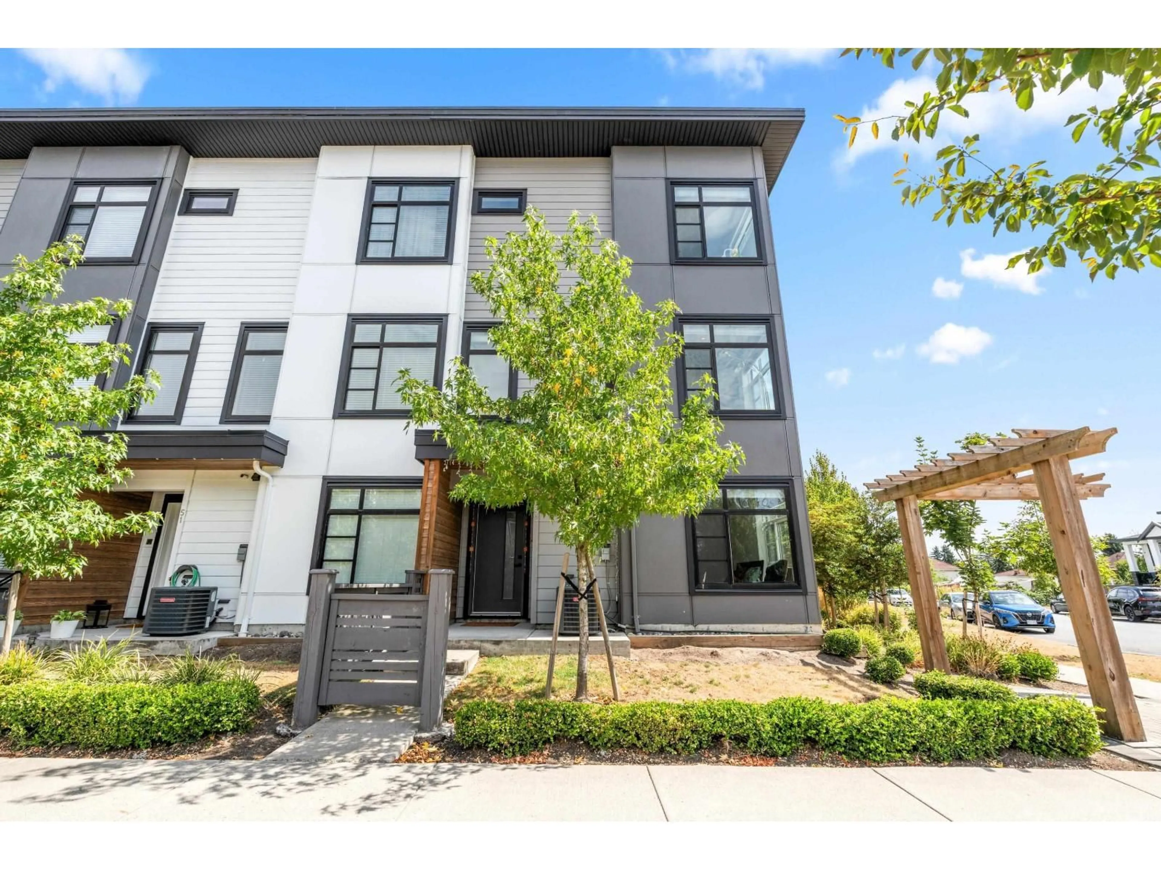 Home with brick exterior material, street for 52 - 7127 193A, Surrey British Columbia V4N6V9