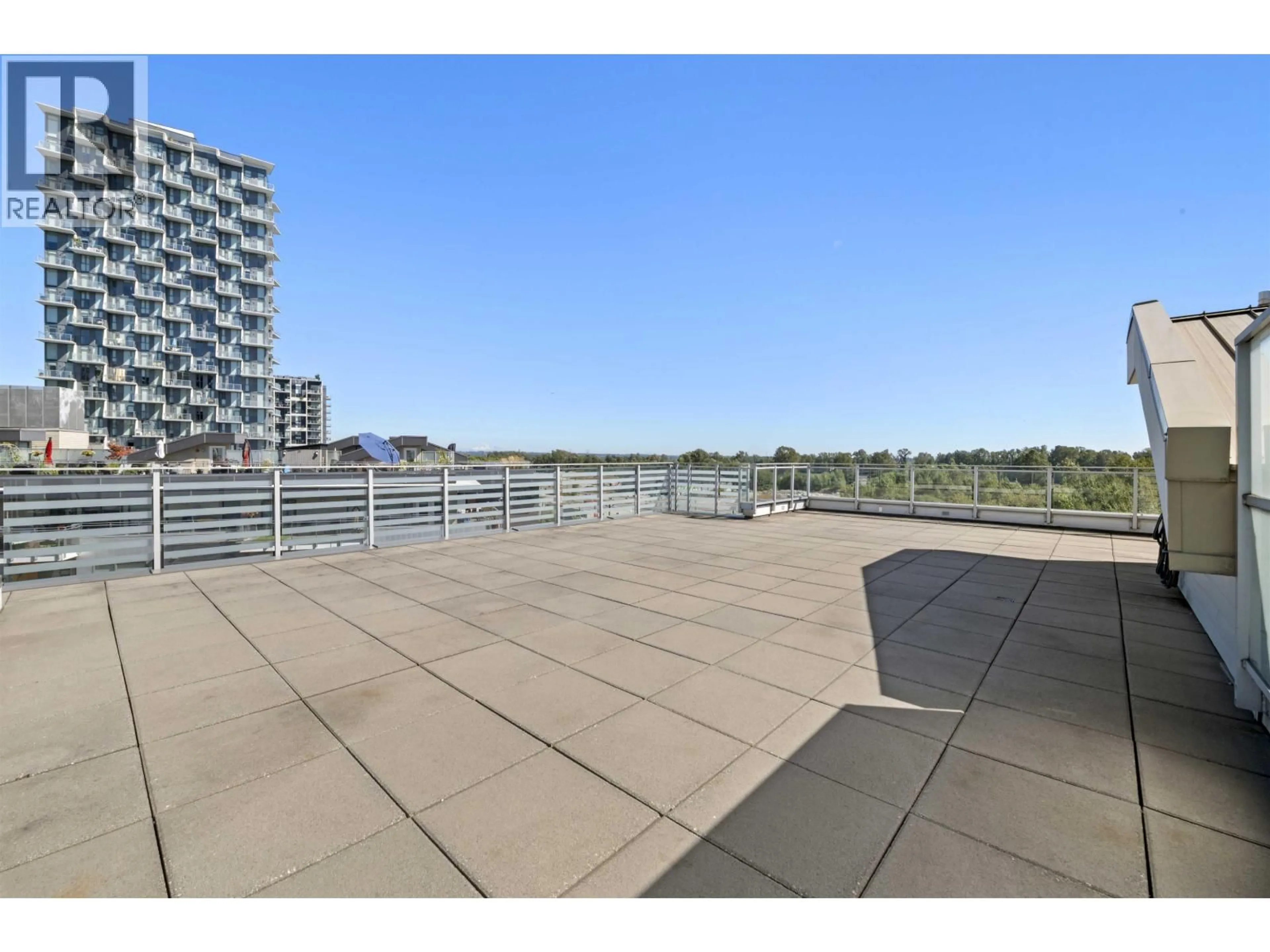 Patio, water/lake/river/ocean view for 710 - 3488 SAWMILL CRESCENT, Vancouver British Columbia V5S0C7