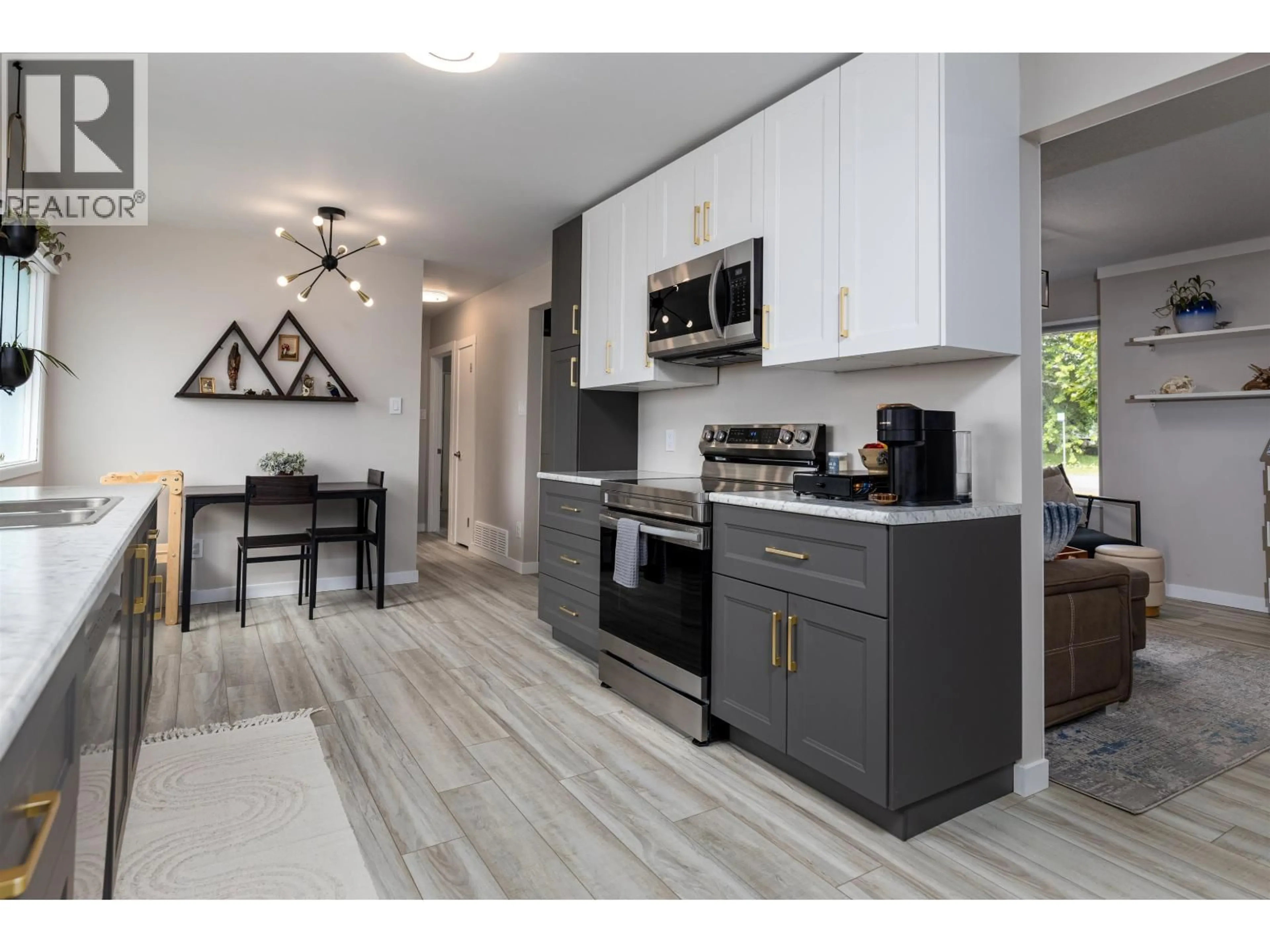 Open concept kitchen, unknown for 4701 TUCK AVENUE, Terrace British Columbia V8G2G4