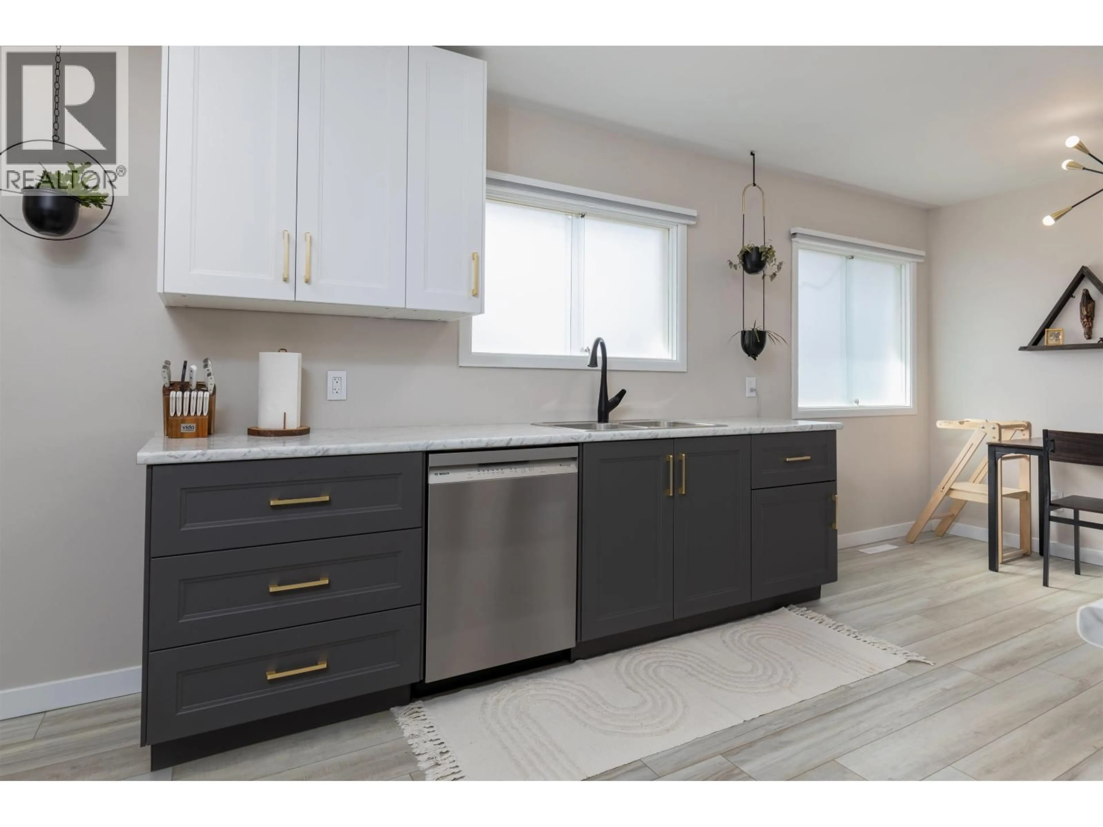 Open concept kitchen, unknown for 4701 TUCK AVENUE, Terrace British Columbia V8G2G4