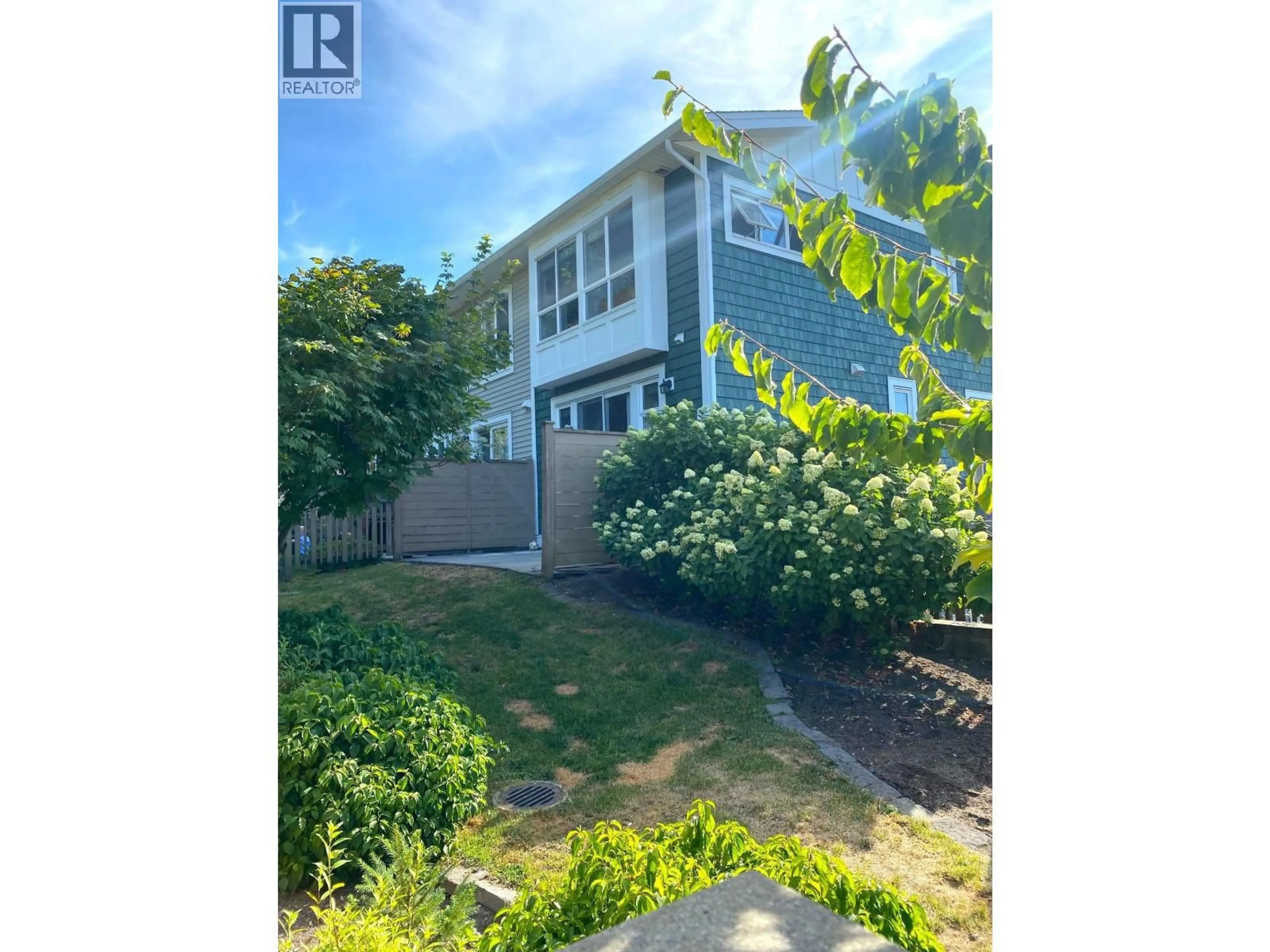 A pic from outside/outdoor area/front of a property/back of a property/a pic from drone, unknown for 14 - 24108 104 AVENUE, Maple Ridge British Columbia V2W0J5