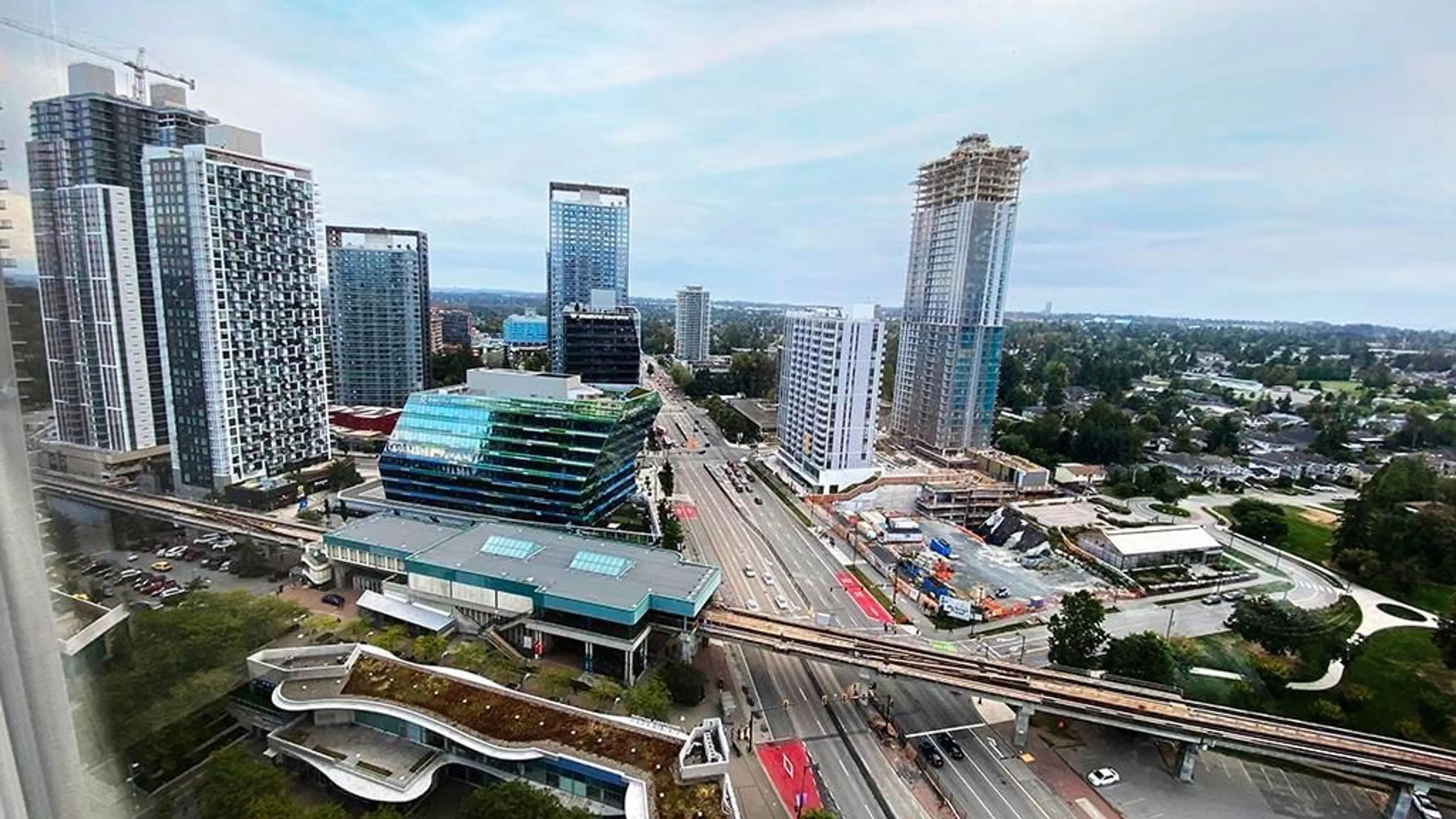 A pic from outside/outdoor area/front of a property/back of a property/a pic from drone, city buildings view from balcony for 2510 - 13618 100, Surrey British Columbia V3T0A8