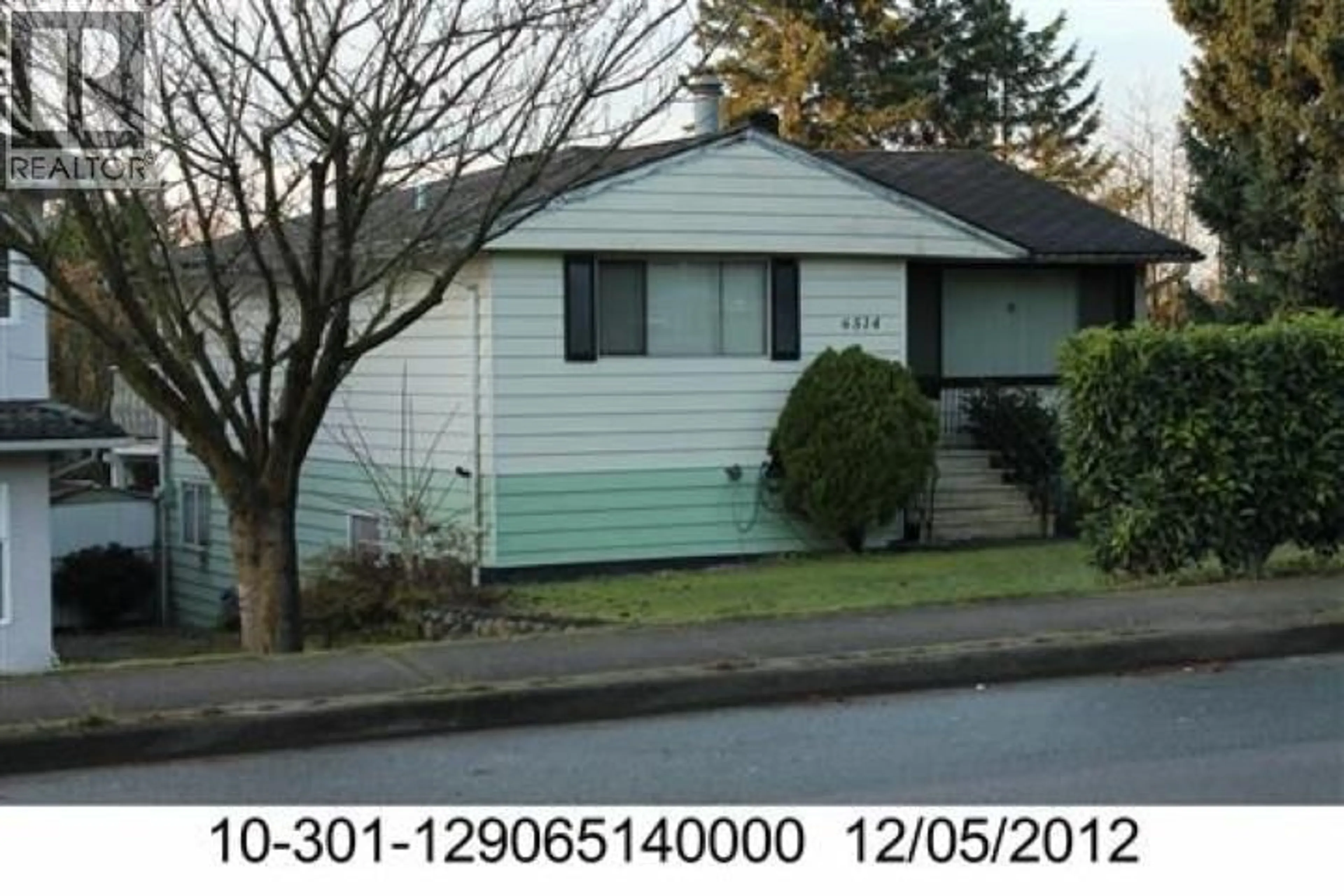 Home with vinyl exterior material, street for 6514 BROADWAY AVENUE, Burnaby British Columbia V5B2Y5