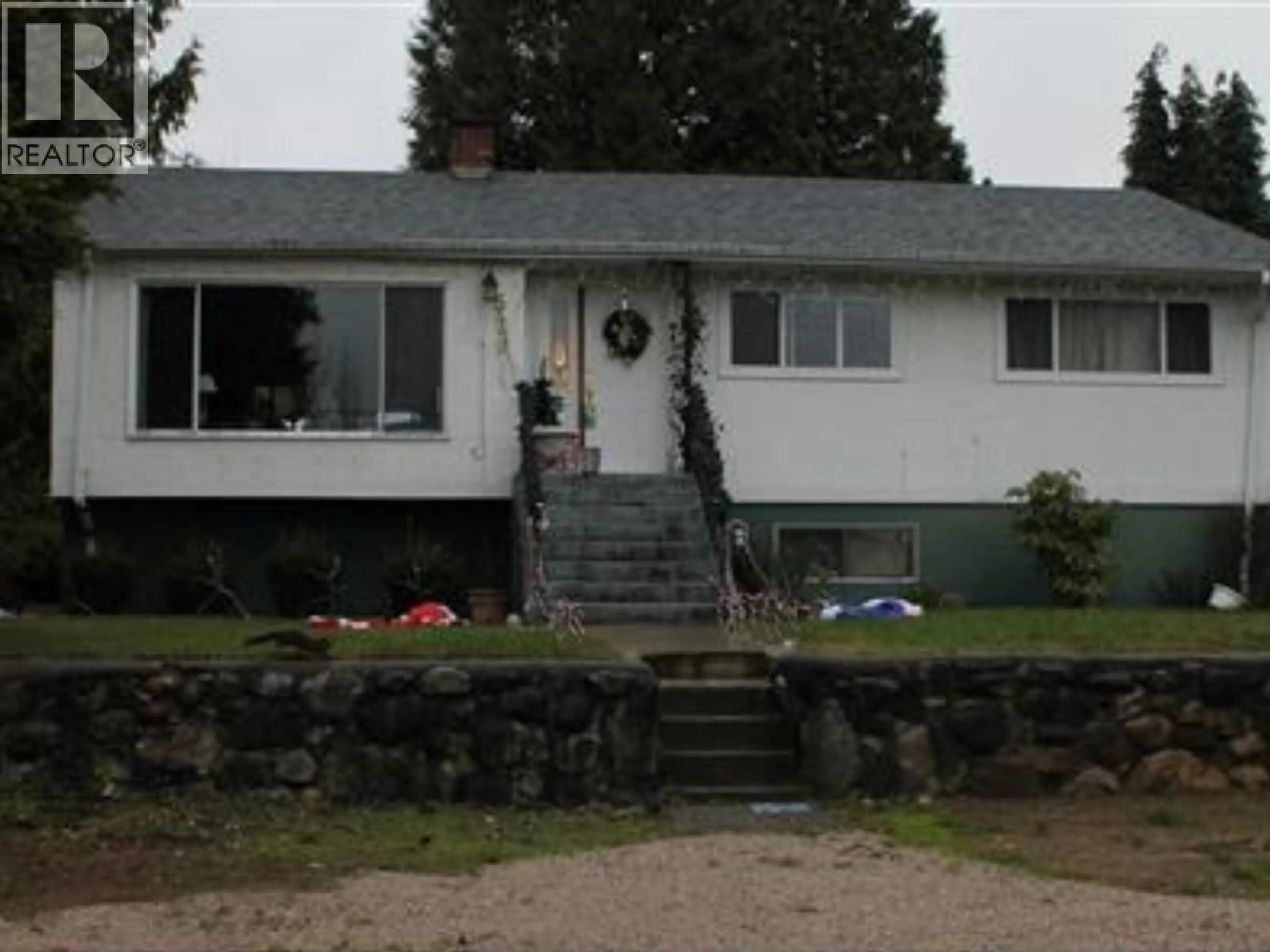 Home with vinyl exterior material, unknown for 529 BROOKMERE AVENUE, Coquitlam British Columbia V3J1W8
