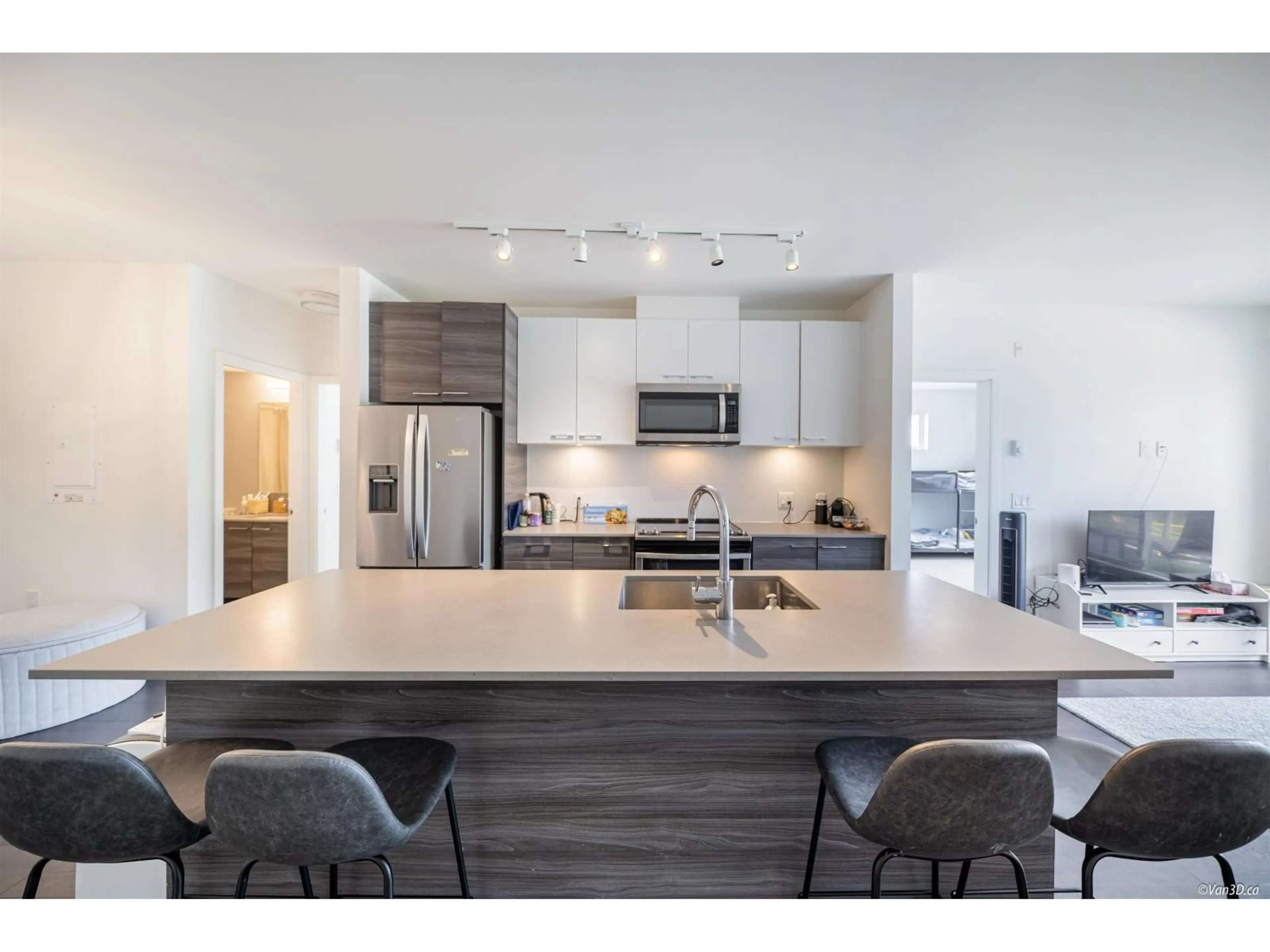 Open concept kitchen, unknown for 319 - 10581 140, Surrey British Columbia V3T0M7