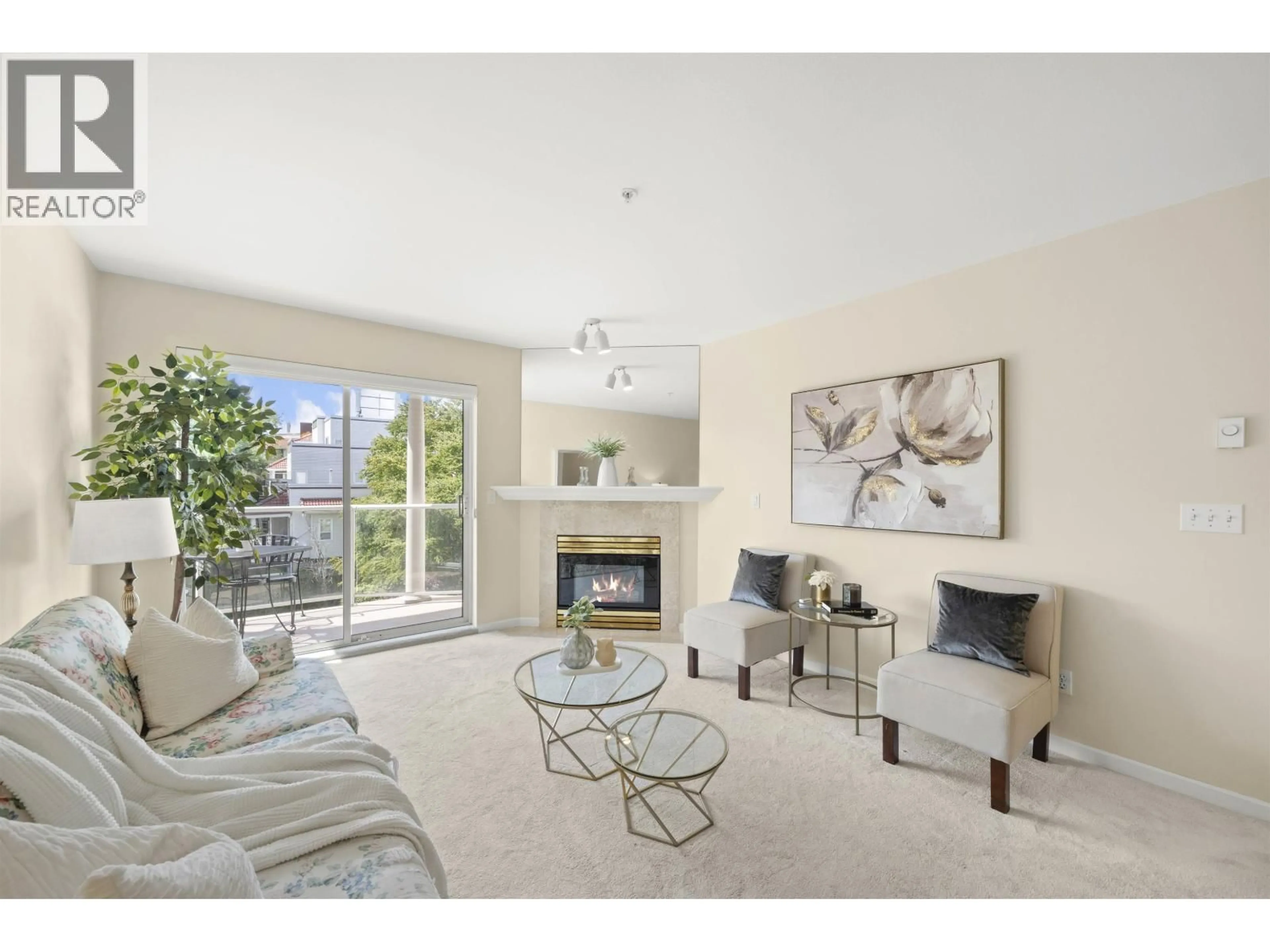 Living room with furniture, unknown for 301 - 4758 53 STREET, Delta British Columbia V4K2Z1