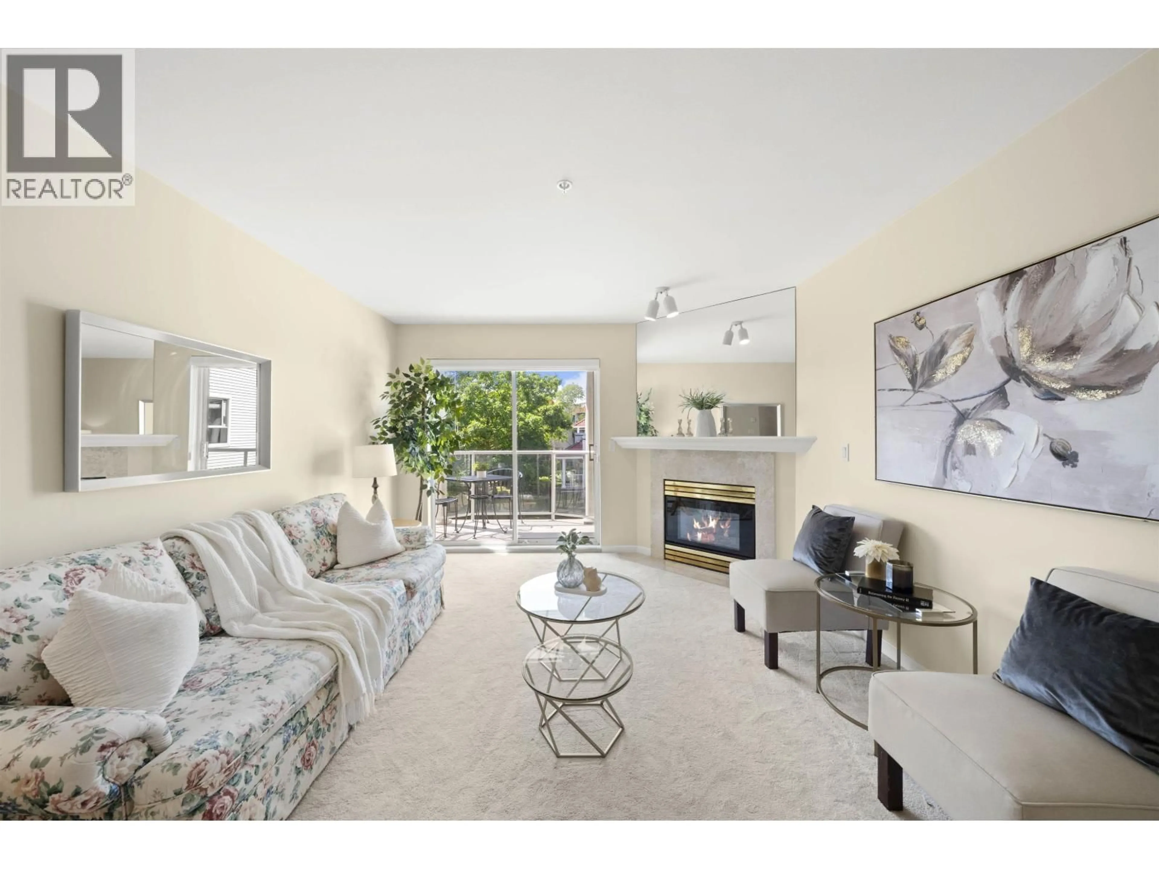 Living room with furniture, unknown for 301 - 4758 53 STREET, Delta British Columbia V4K2Z1