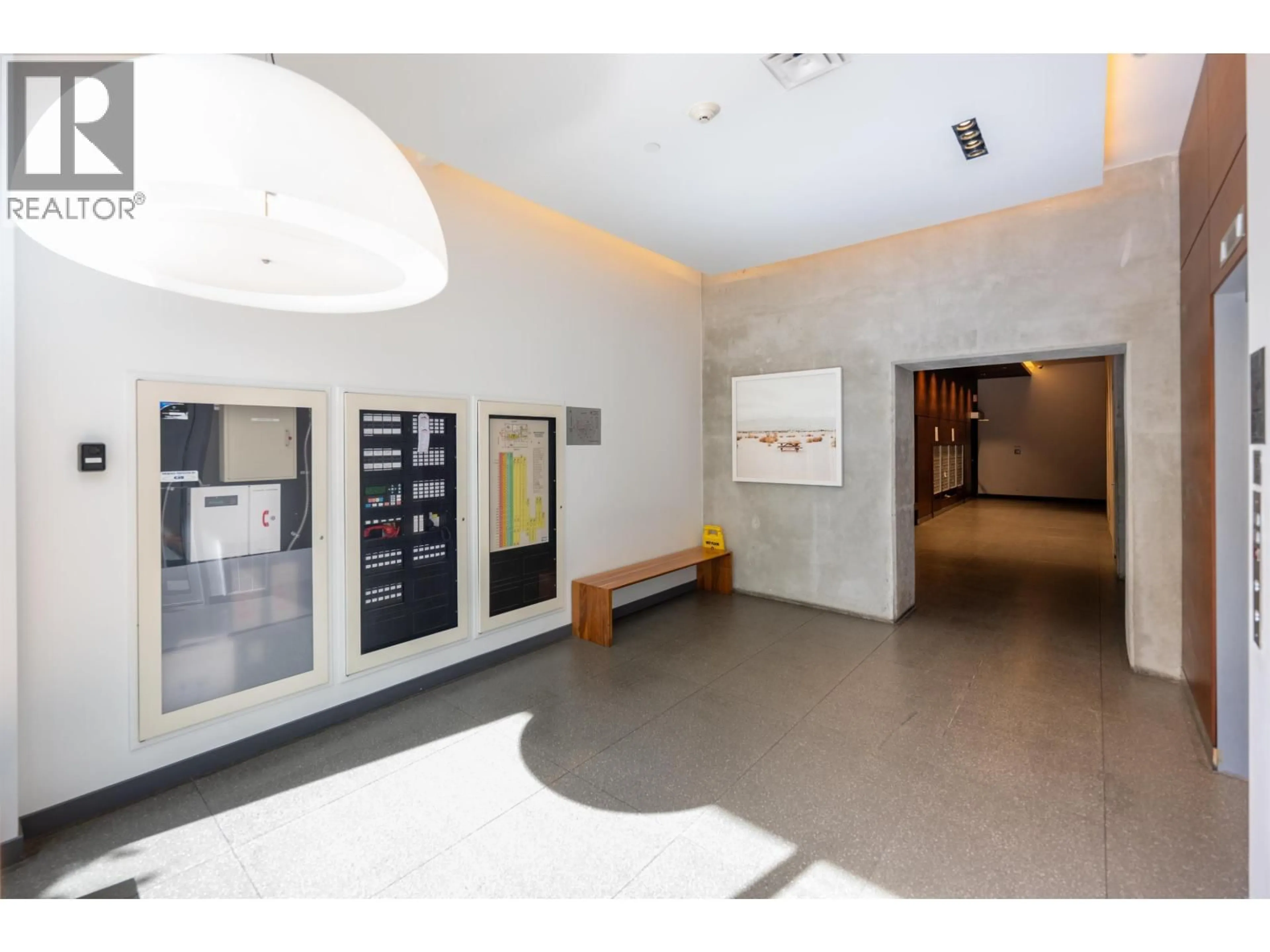 Indoor foyer for 2101 - 999 SEYMOUR STREET, Vancouver British Columbia V6B0M5