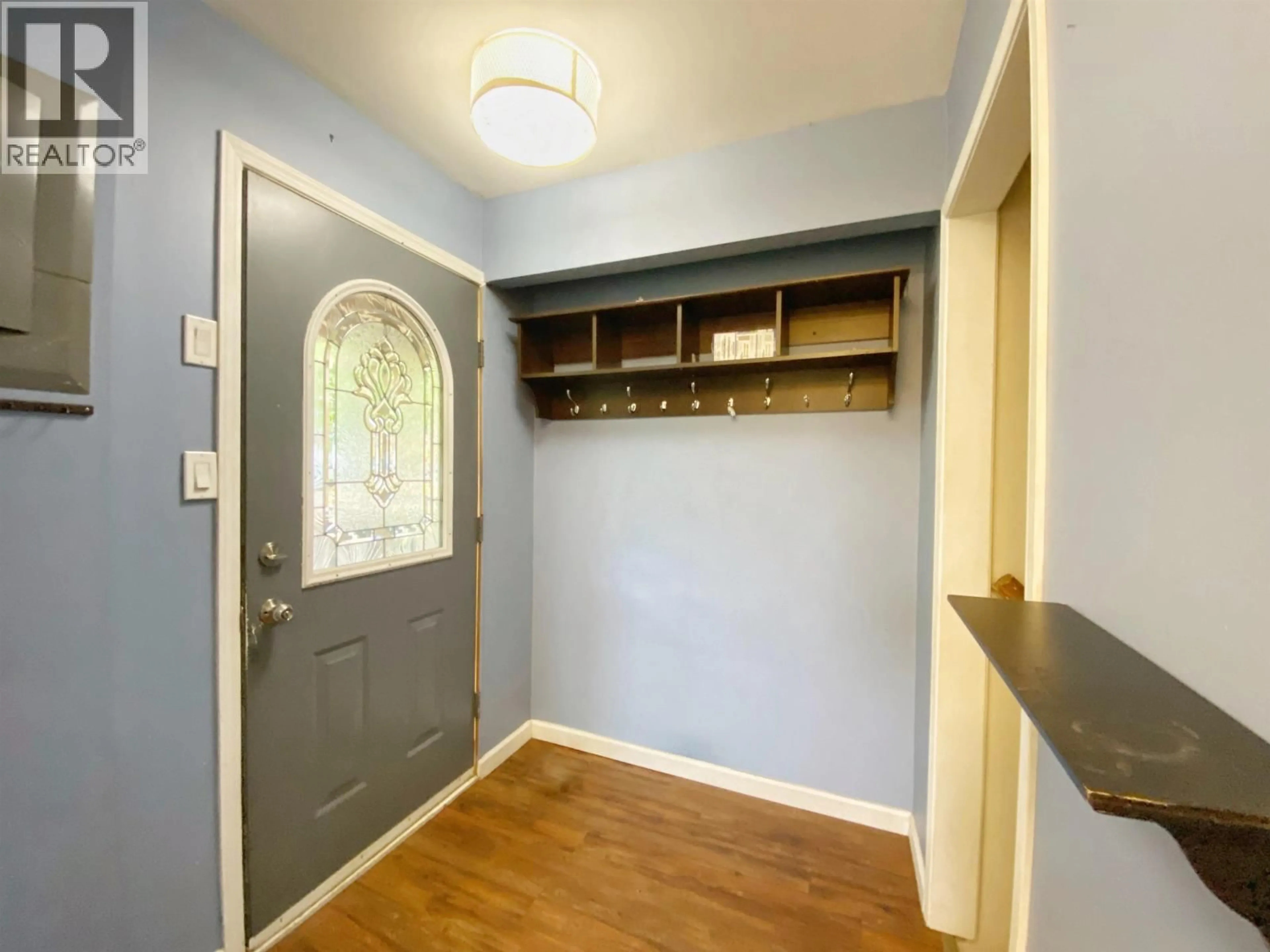 Indoor entryway for 3440 BENCH ROAD, Hazelton British Columbia V0J1Y1