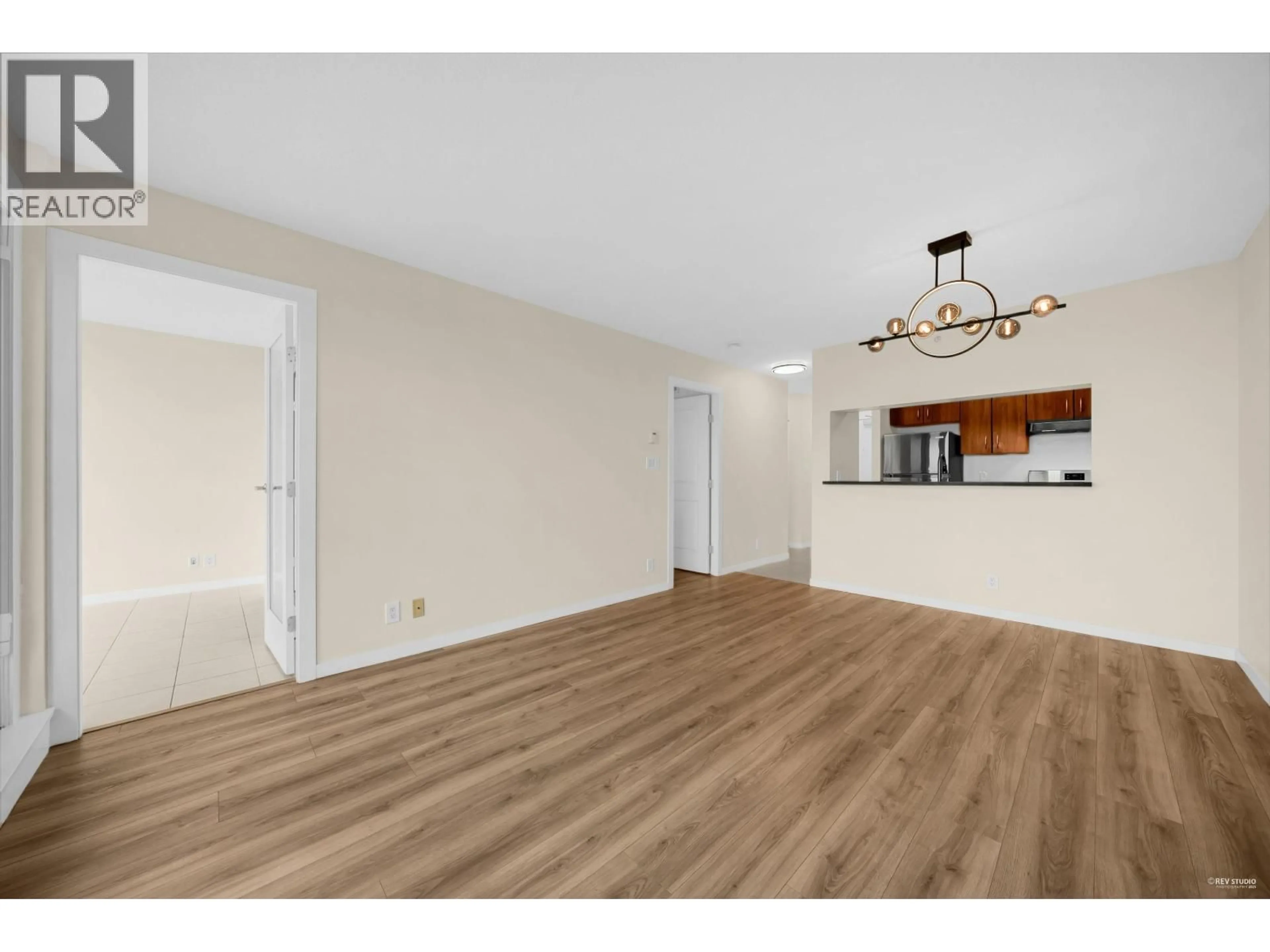 A pic of a room for 2002 - 3663 CROWLEY DRIVE, Vancouver British Columbia V5R6H4