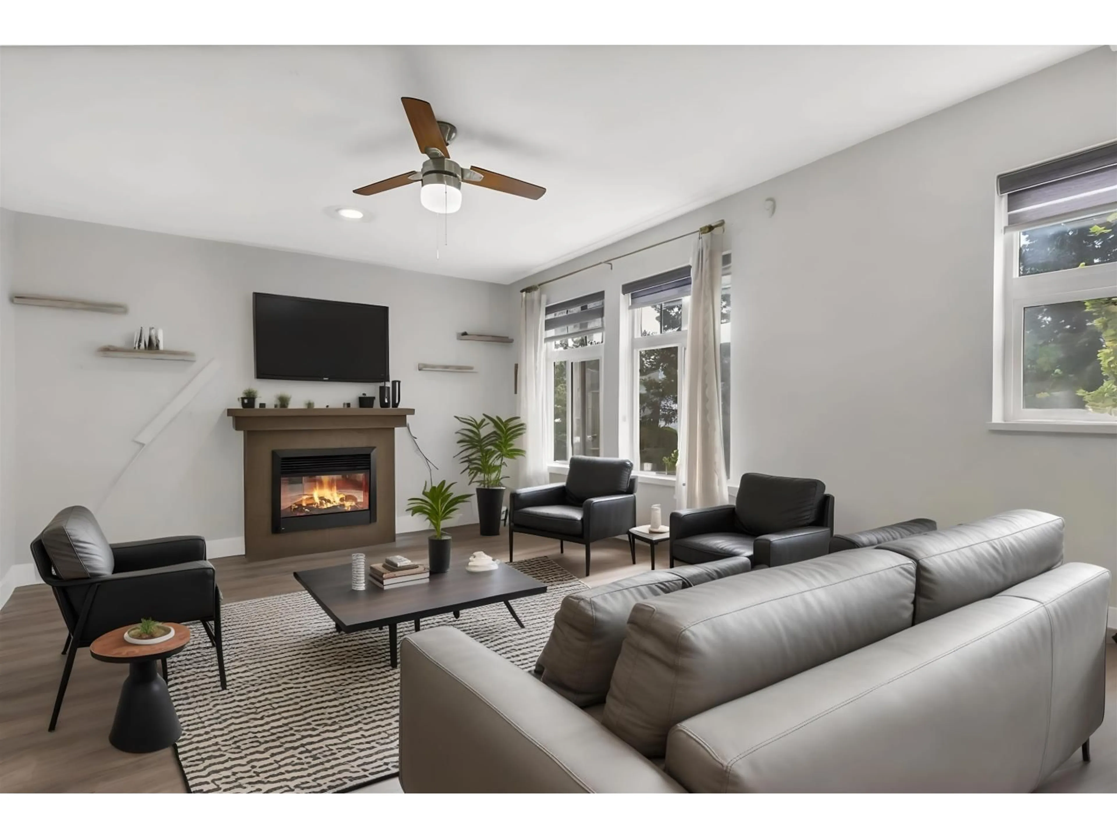 Living room with furniture, unknown for 174 - 16177 83, Surrey British Columbia V4N5T3