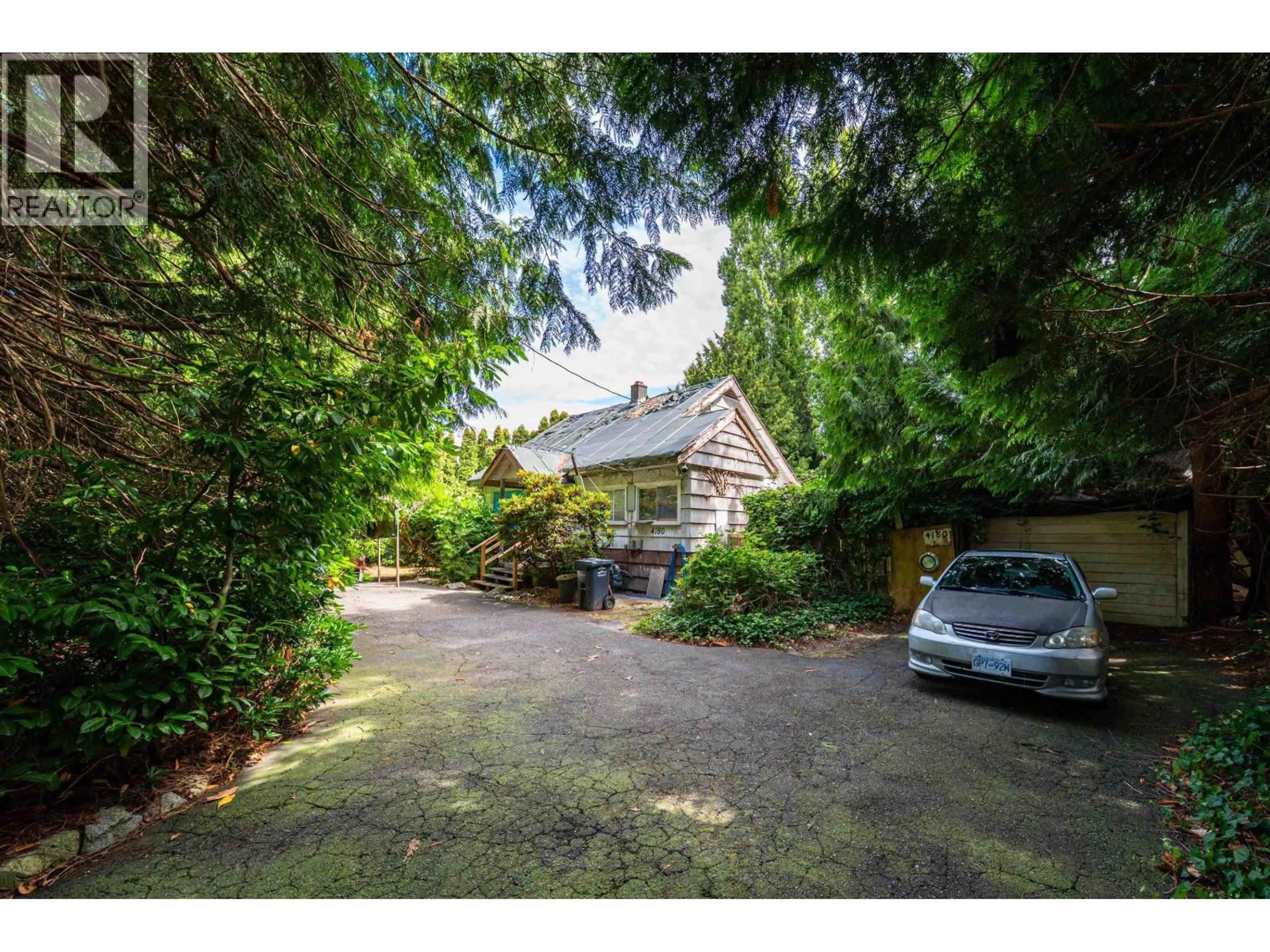 A pic from outside/outdoor area/front of a property/back of a property/a pic from drone, street for 4180 BROWN ROAD, Richmond British Columbia V6X2E8