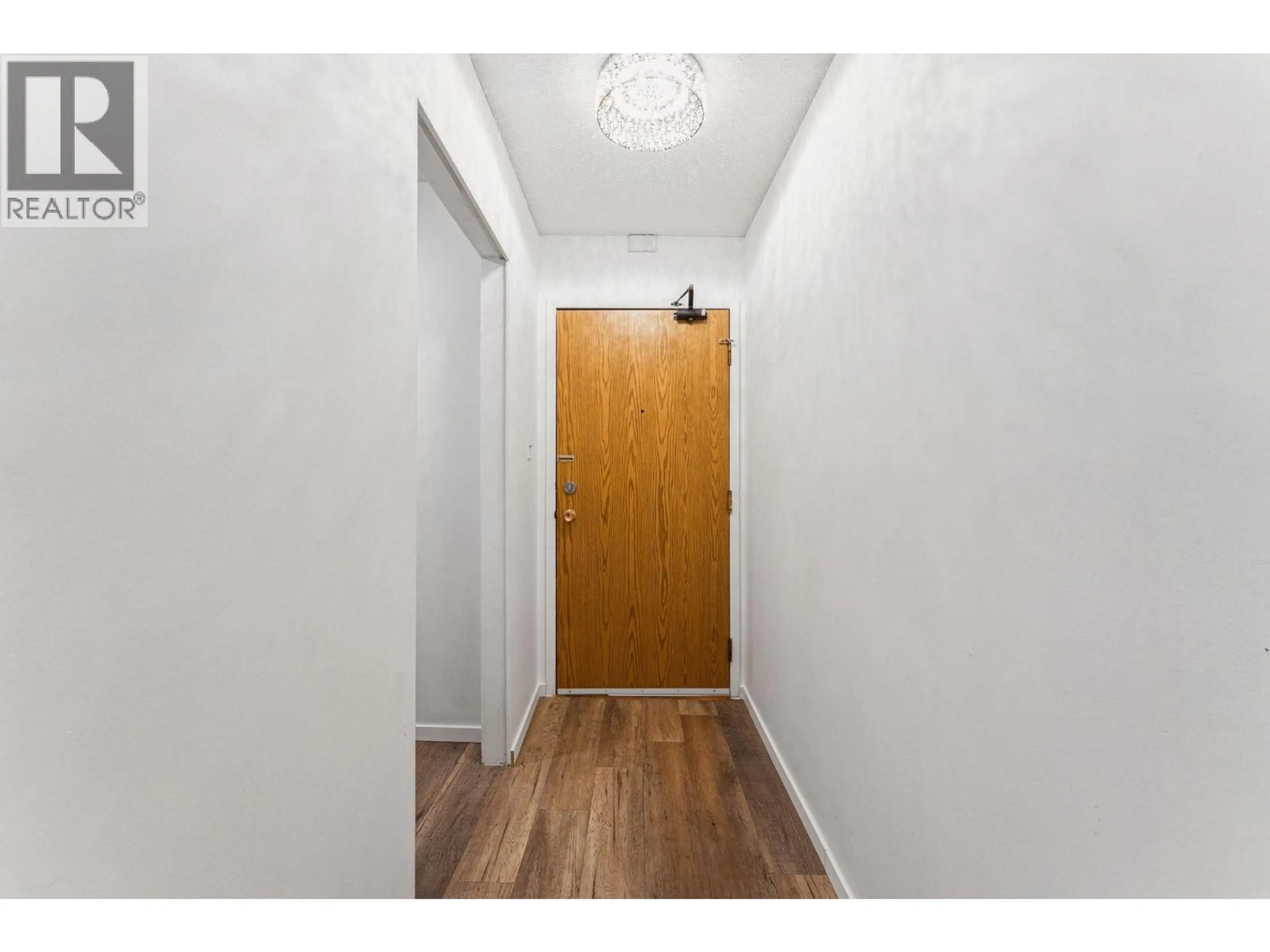Indoor entryway for 212 - 6651 LYNAS LANE, Richmond British Columbia V7C3K8