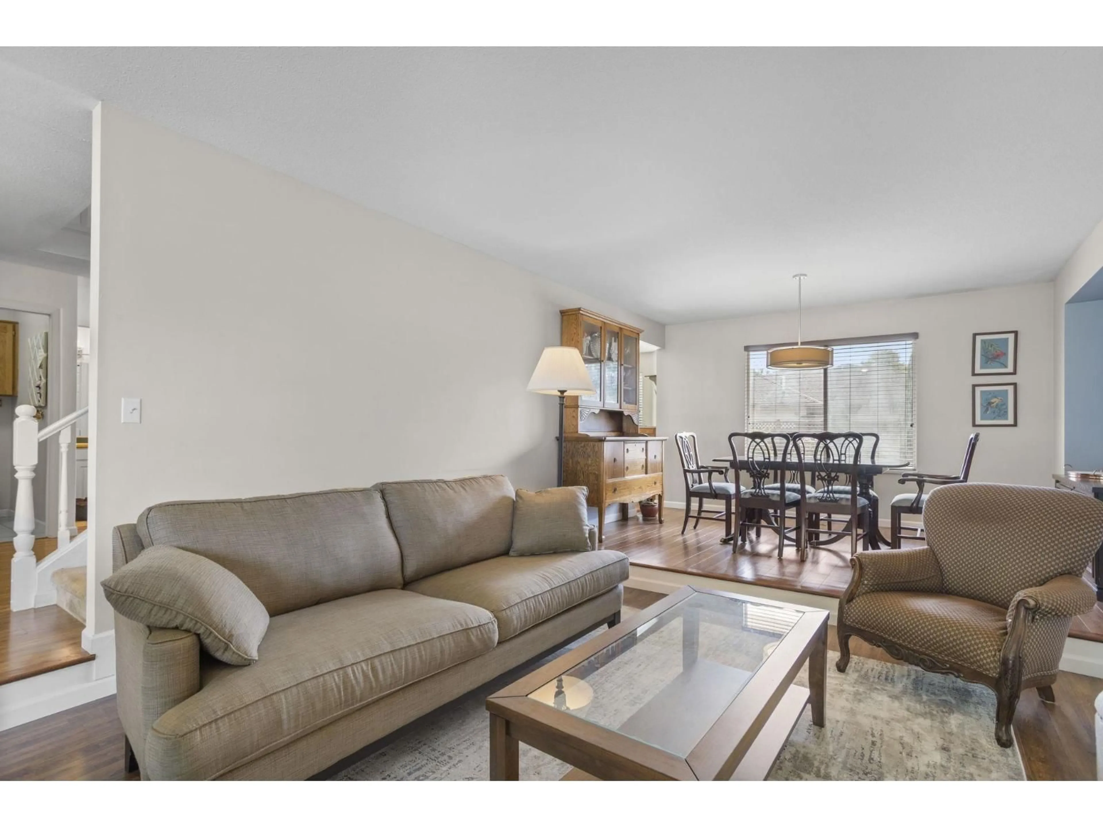 Living room with furniture, unknown for 16060 93, Surrey British Columbia V4N3E3