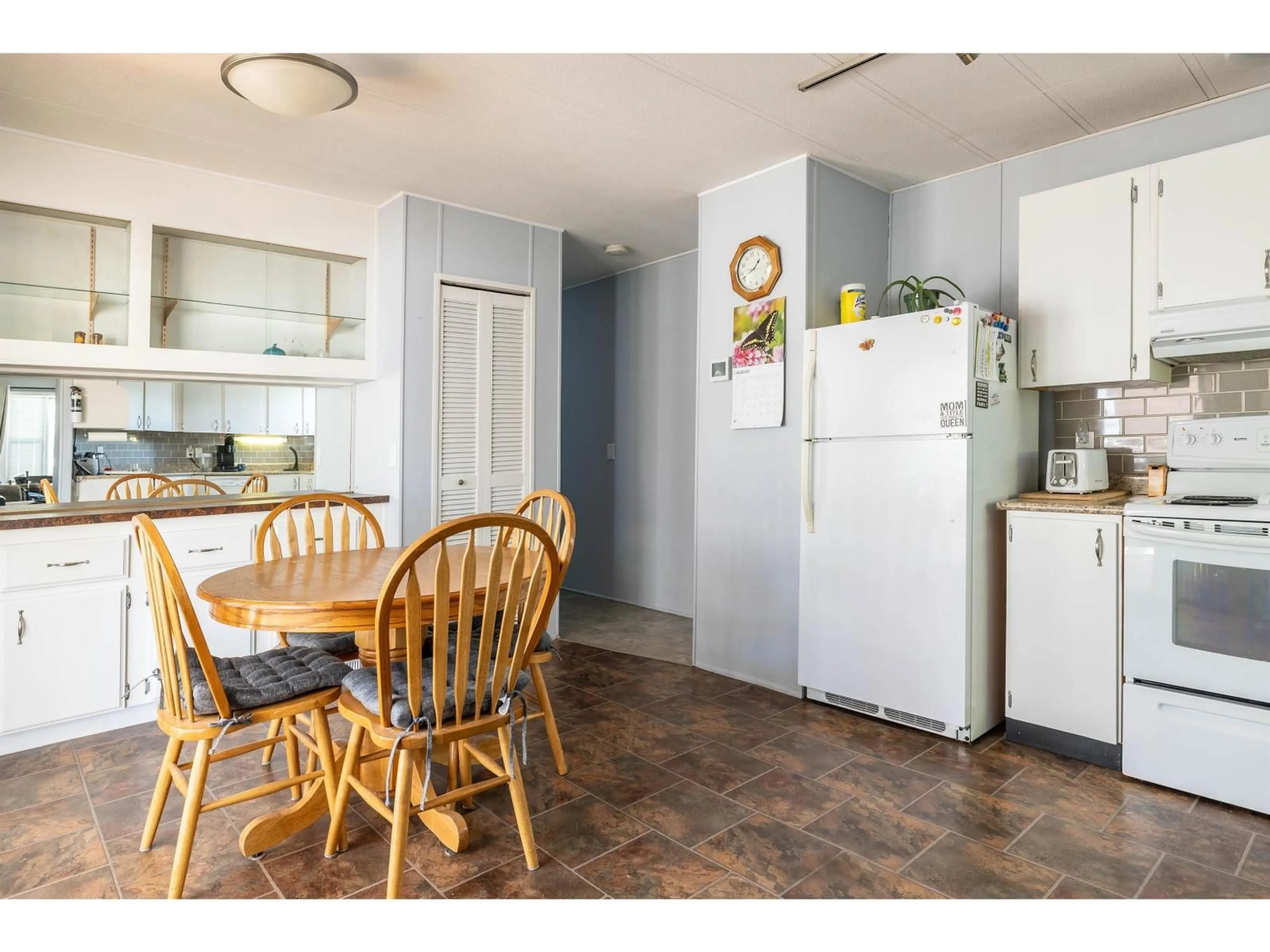 Standard kitchen, unknown for 38 - 4426 232, Langley British Columbia V2Z2R3