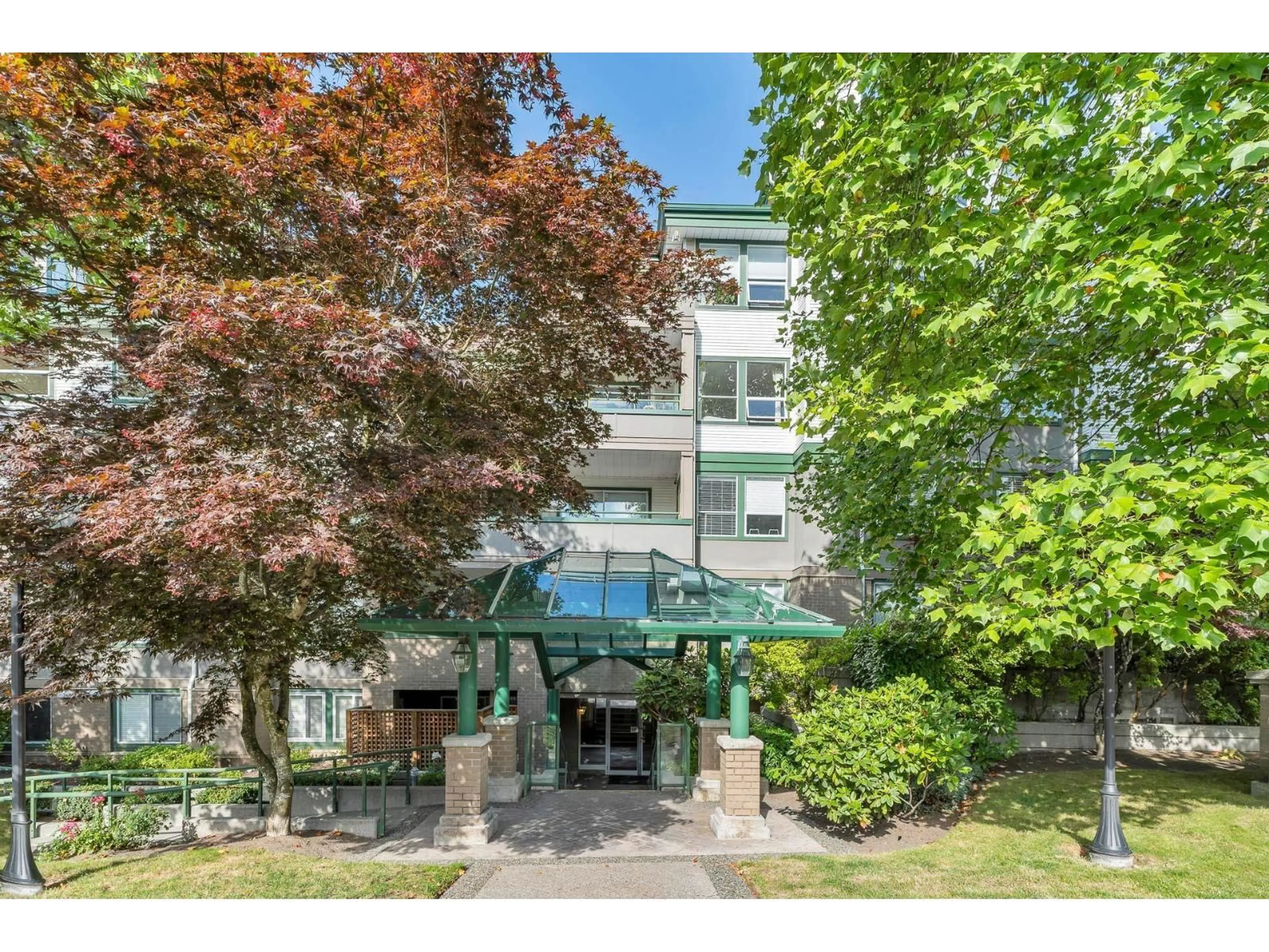 Indoor foyer for 409 - 1575 BEST, White Rock British Columbia V4B5K1
