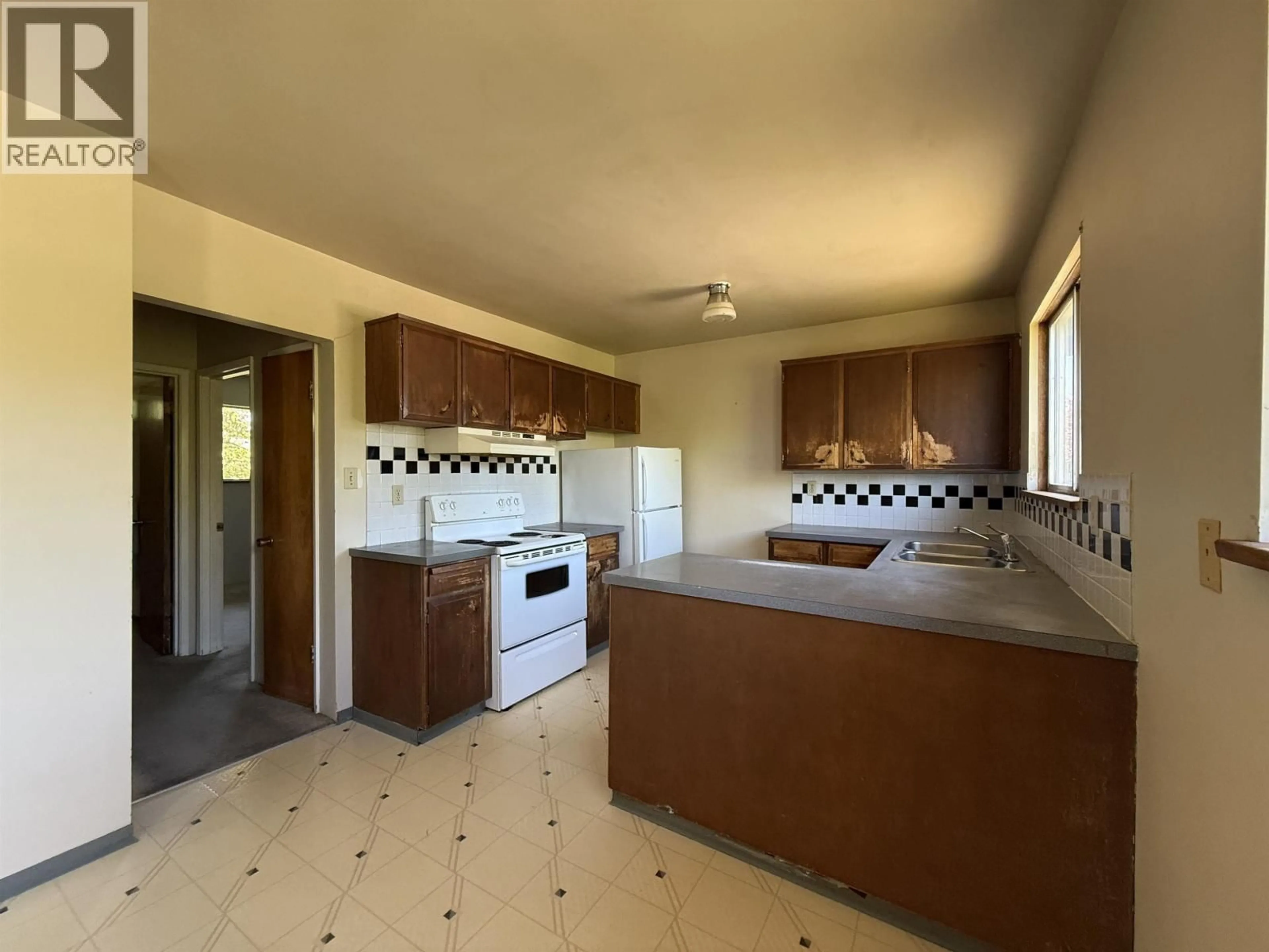 Unknown for 6200 TASEKO CRESCENT, Richmond British Columbia V7C2N5