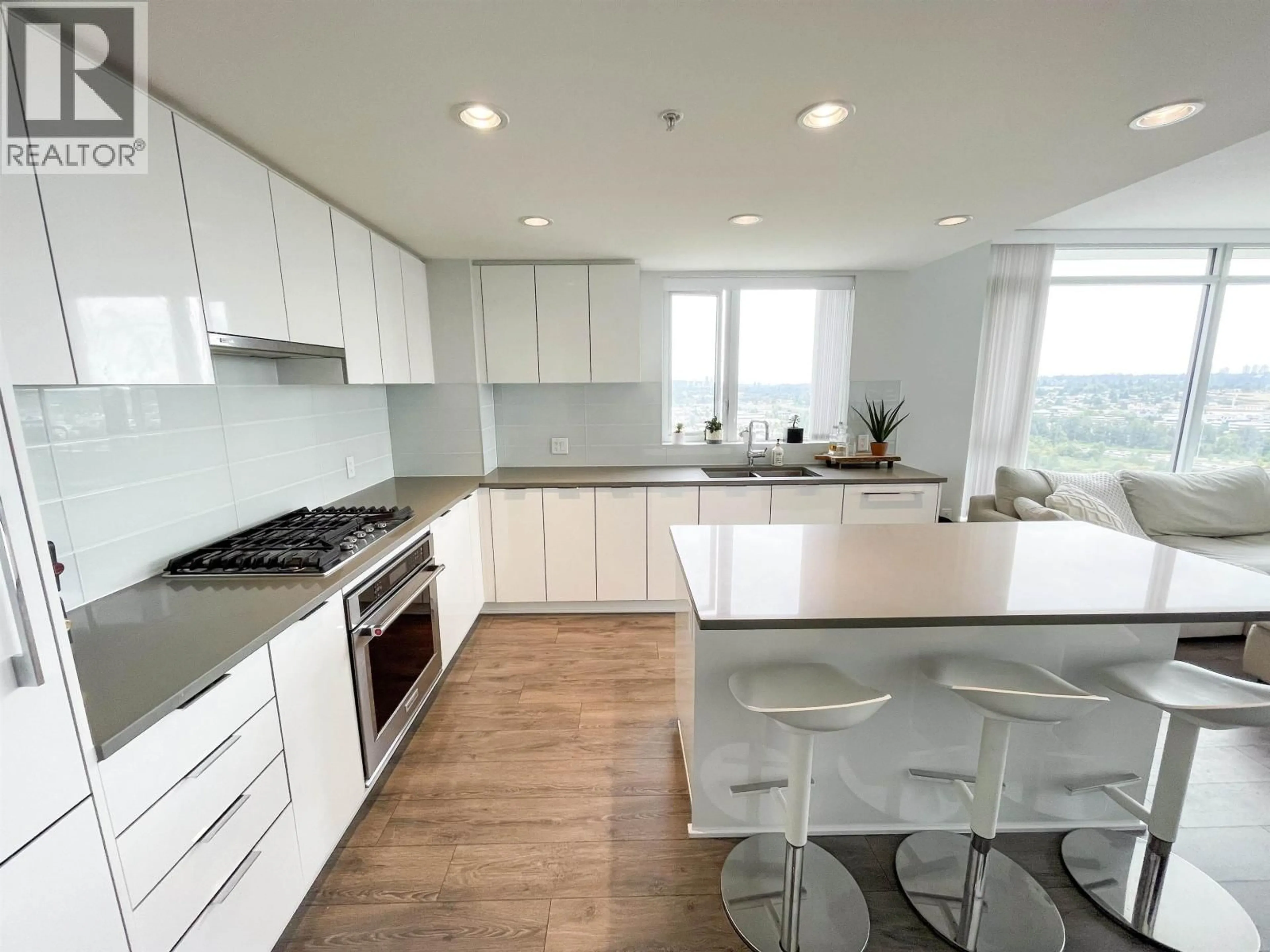 Open concept kitchen, unknown for 2901 - 2388 MADISON AVENUE, Burnaby British Columbia V5C0K8