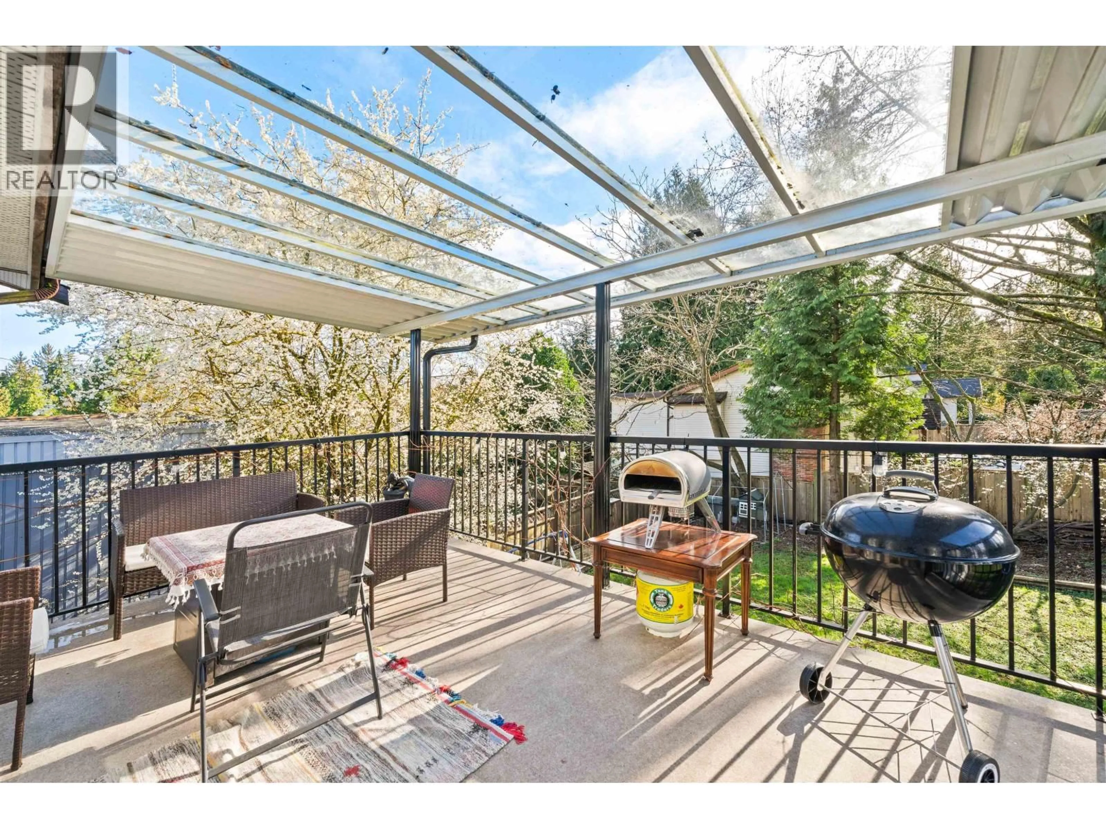Patio, unknown for 2333 KIRKSTONE ROAD, North Vancouver British Columbia V7J3M1