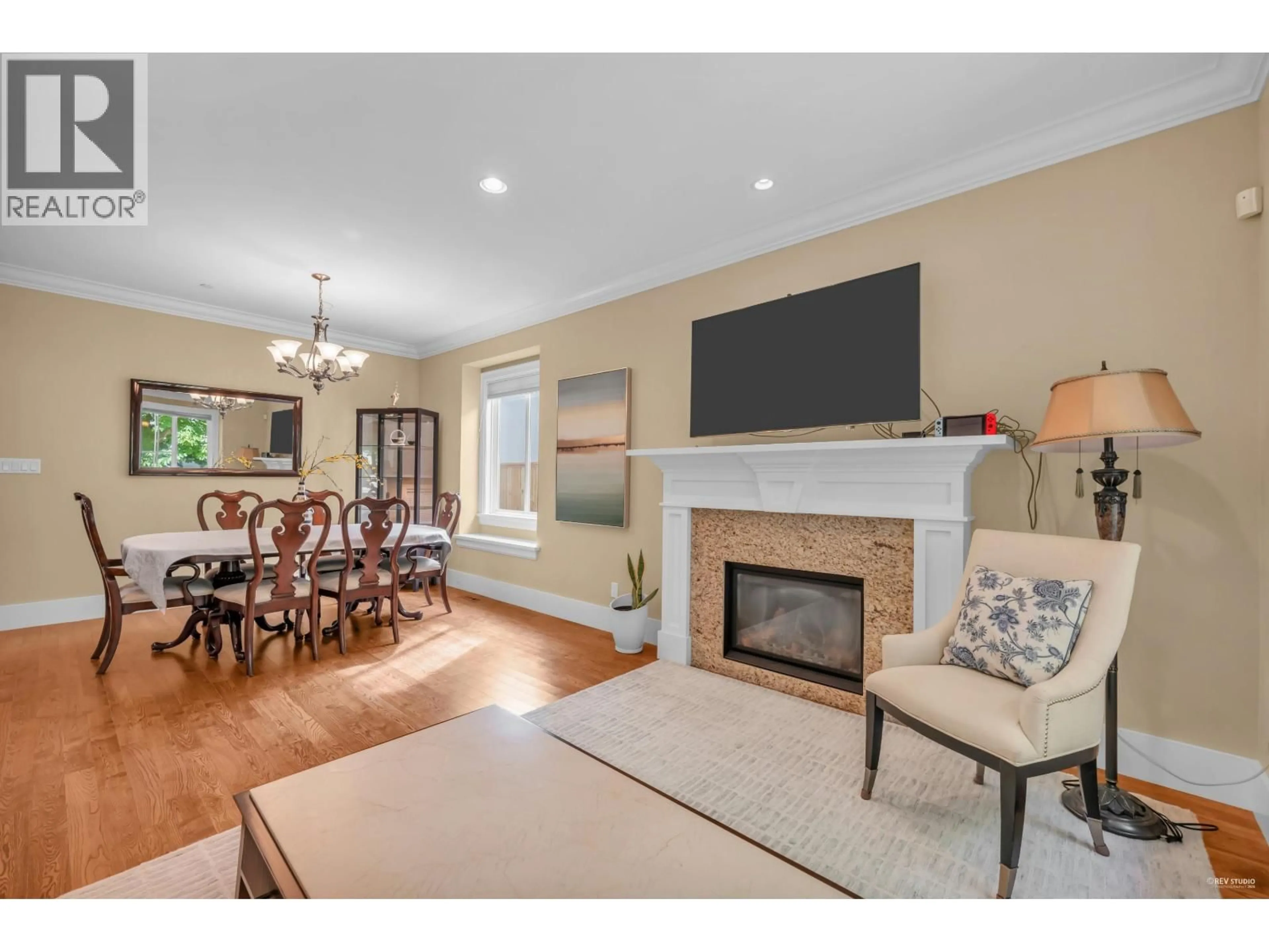 Living room with furniture, unknown for 4146 14TH AVENUE, Vancouver British Columbia V6R2X5