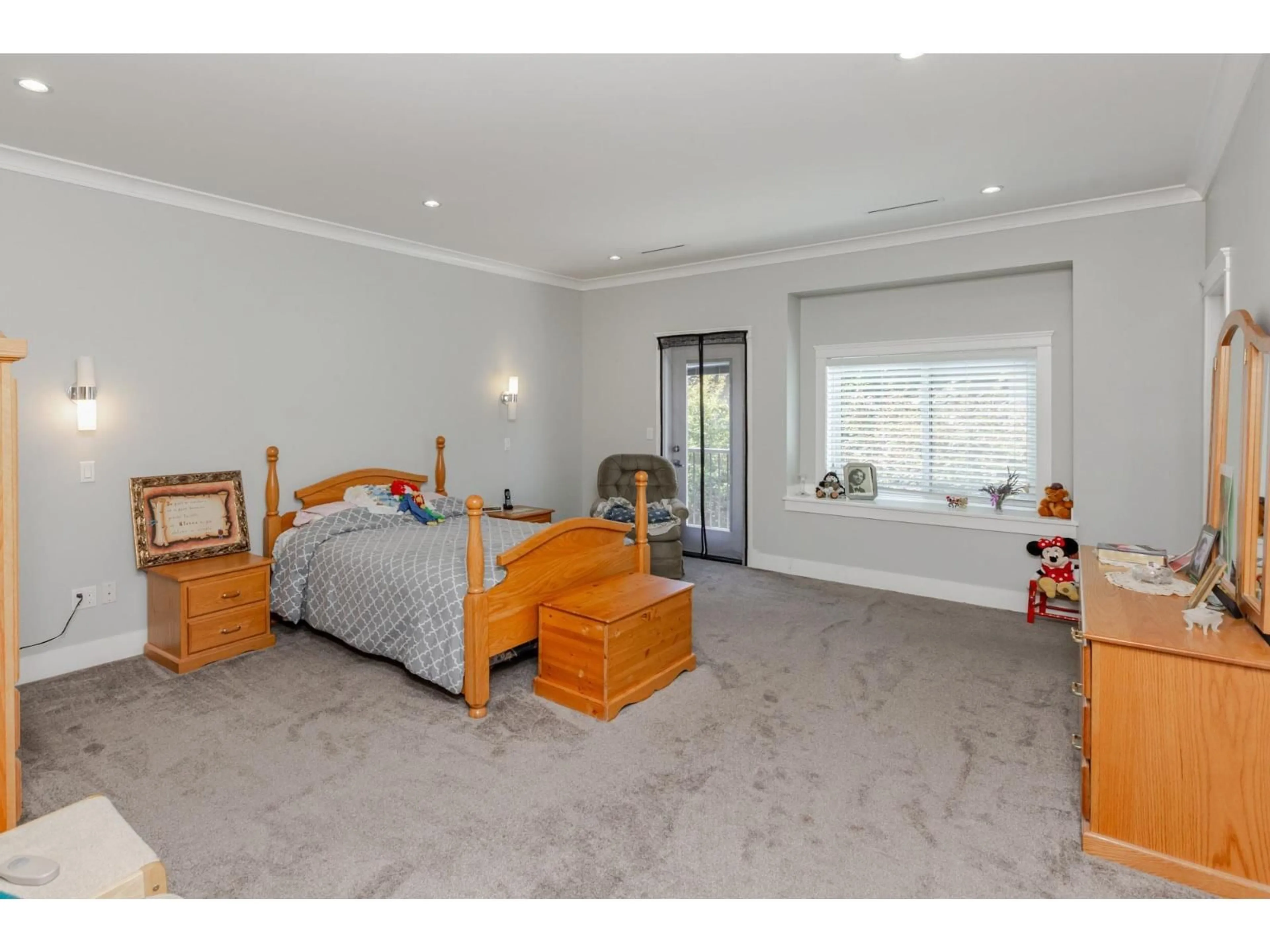 A pic of a room for 6339 165, Surrey British Columbia V3S2V2