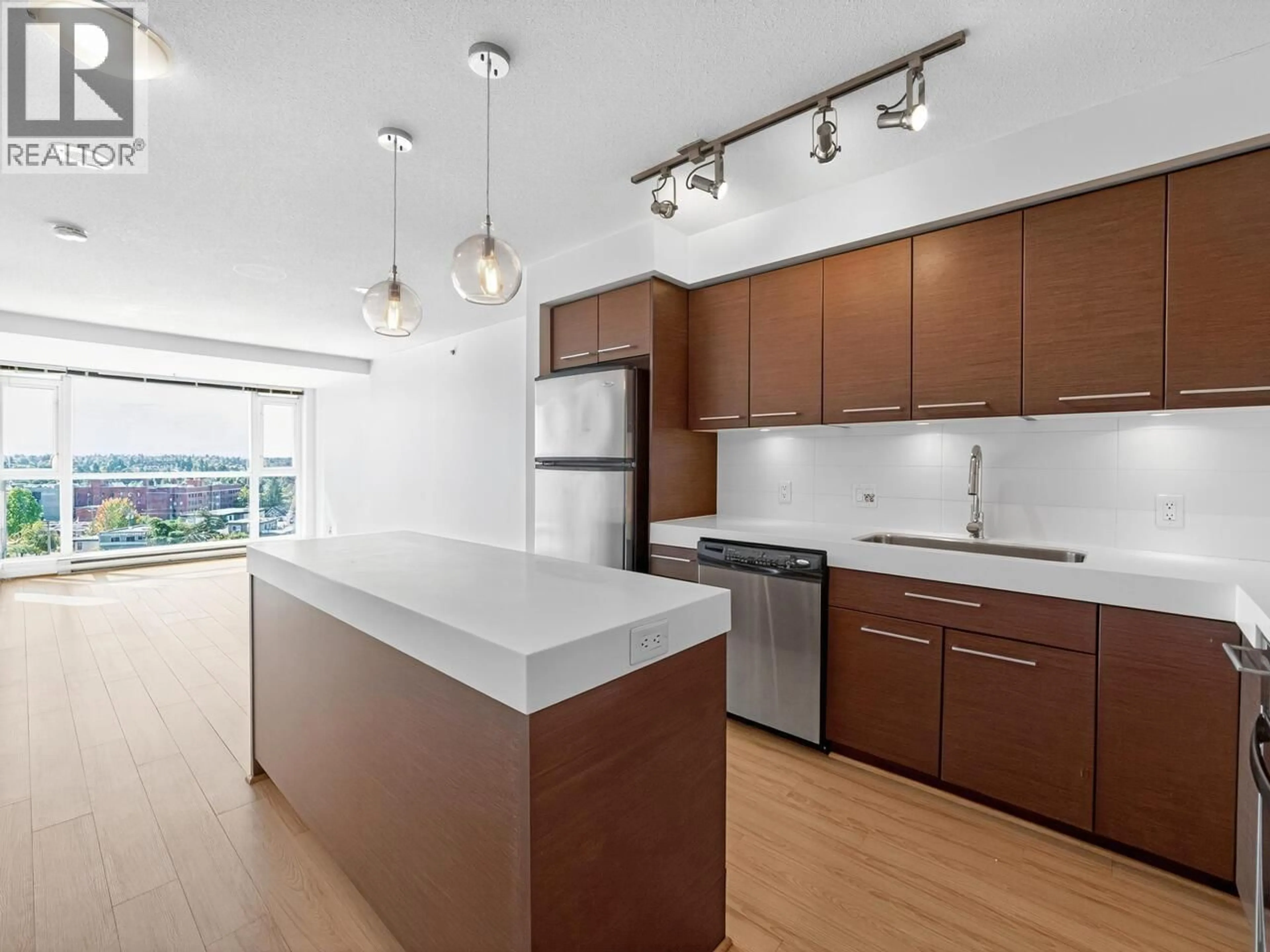 Open concept kitchen, unknown for 1007 - 2770 SOPHIA STREET, Vancouver British Columbia V5T0A4
