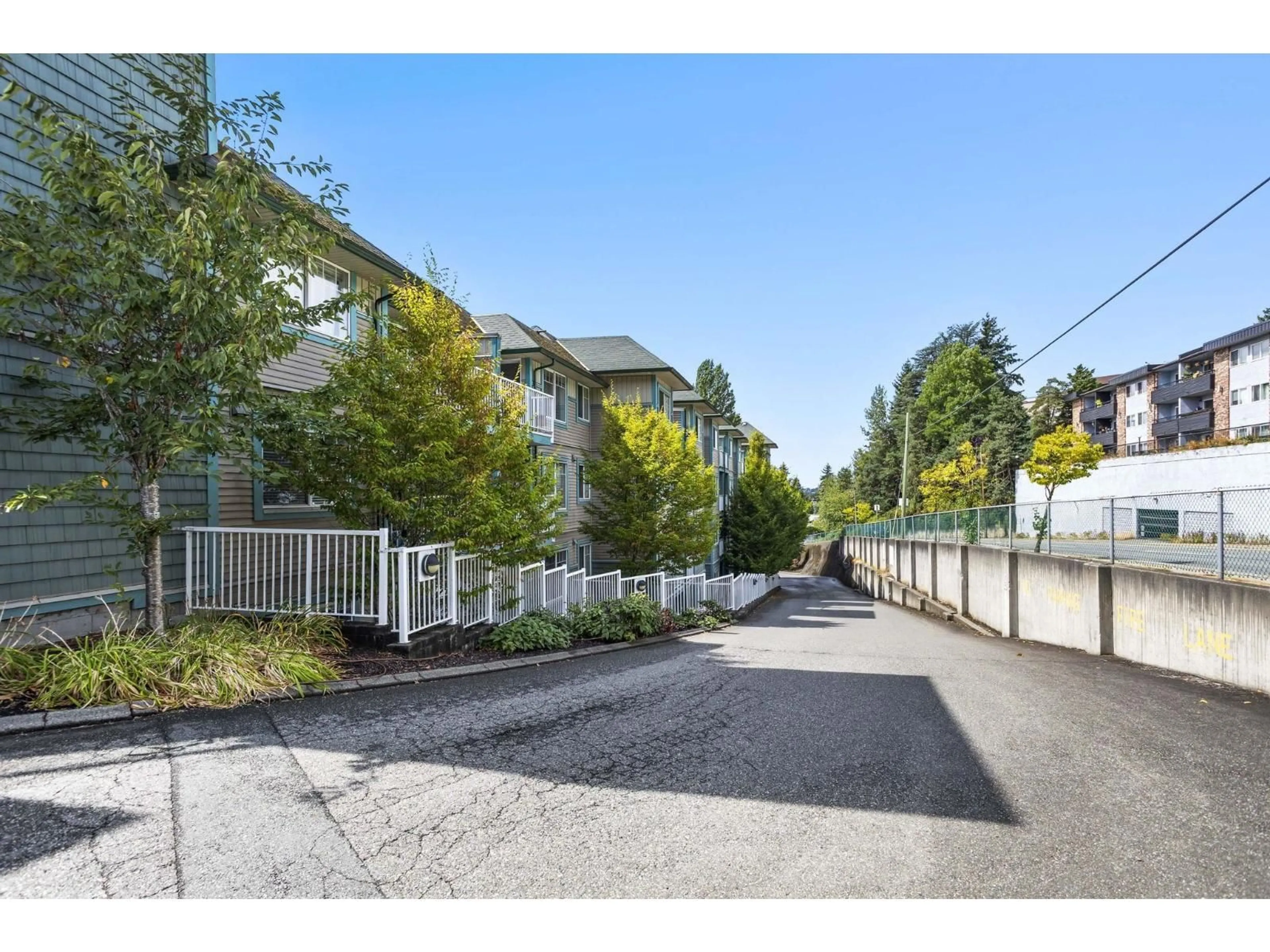 A pic from outside/outdoor area/front of a property/back of a property/a pic from drone, street for 108 - 33960 OLD YALE, Abbotsford British Columbia V2S2J9