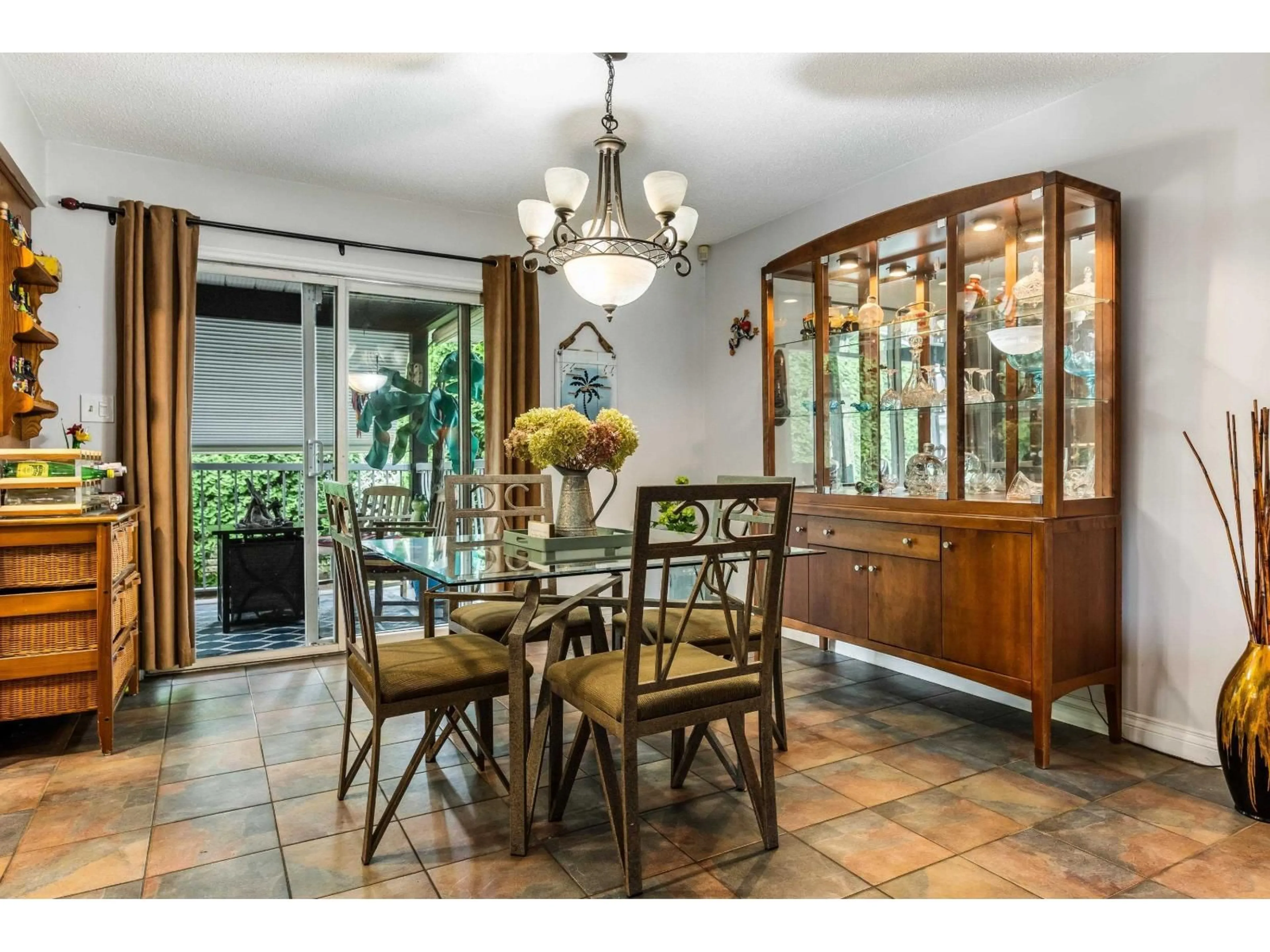 Dining room, ceramic/tile floor for 6966 KALYNA DRIVE, Agassiz British Columbia V0M1A3