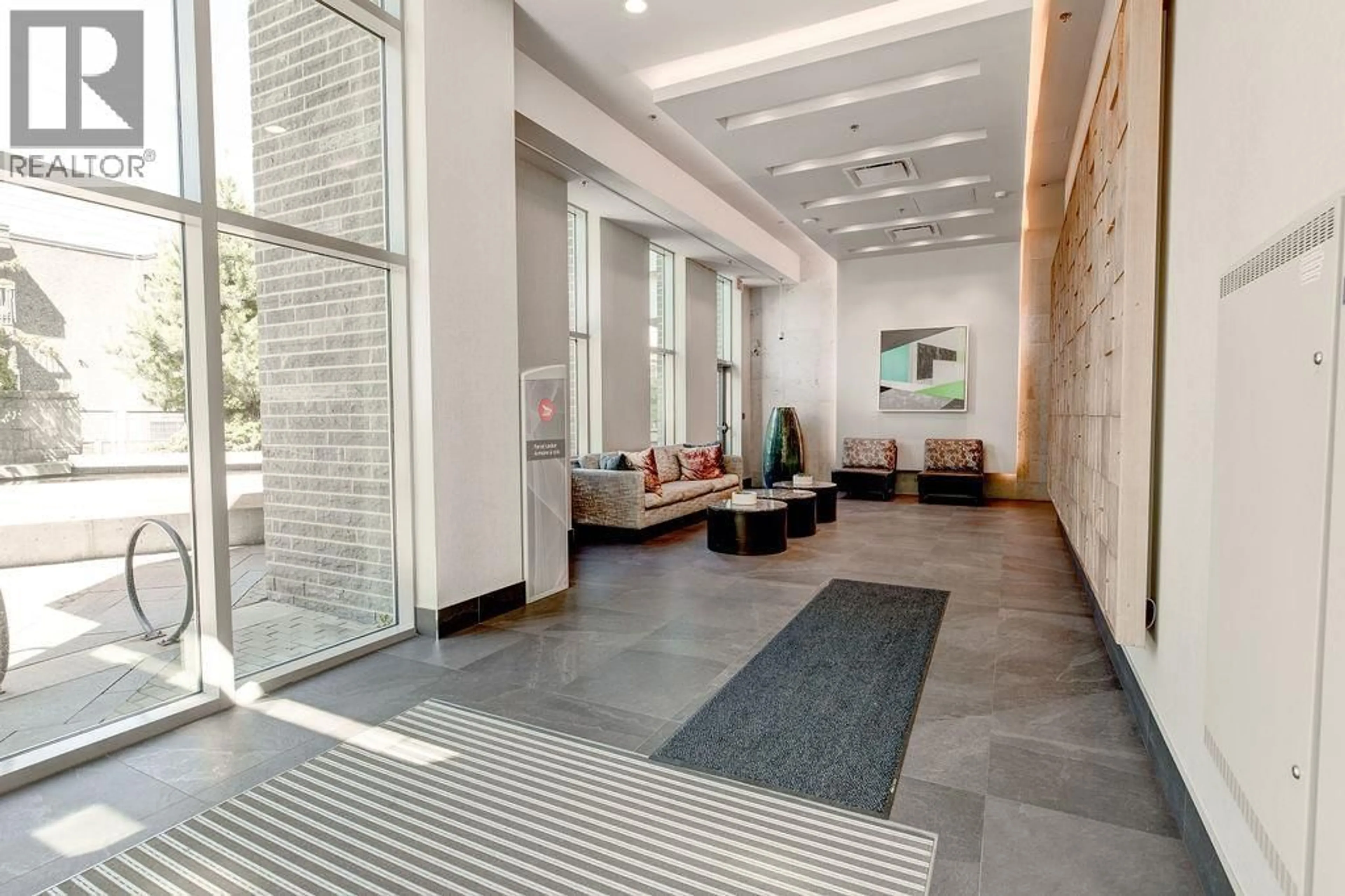 Lobby for 602 - 150 15TH STREET, North Vancouver British Columbia V7M0C4