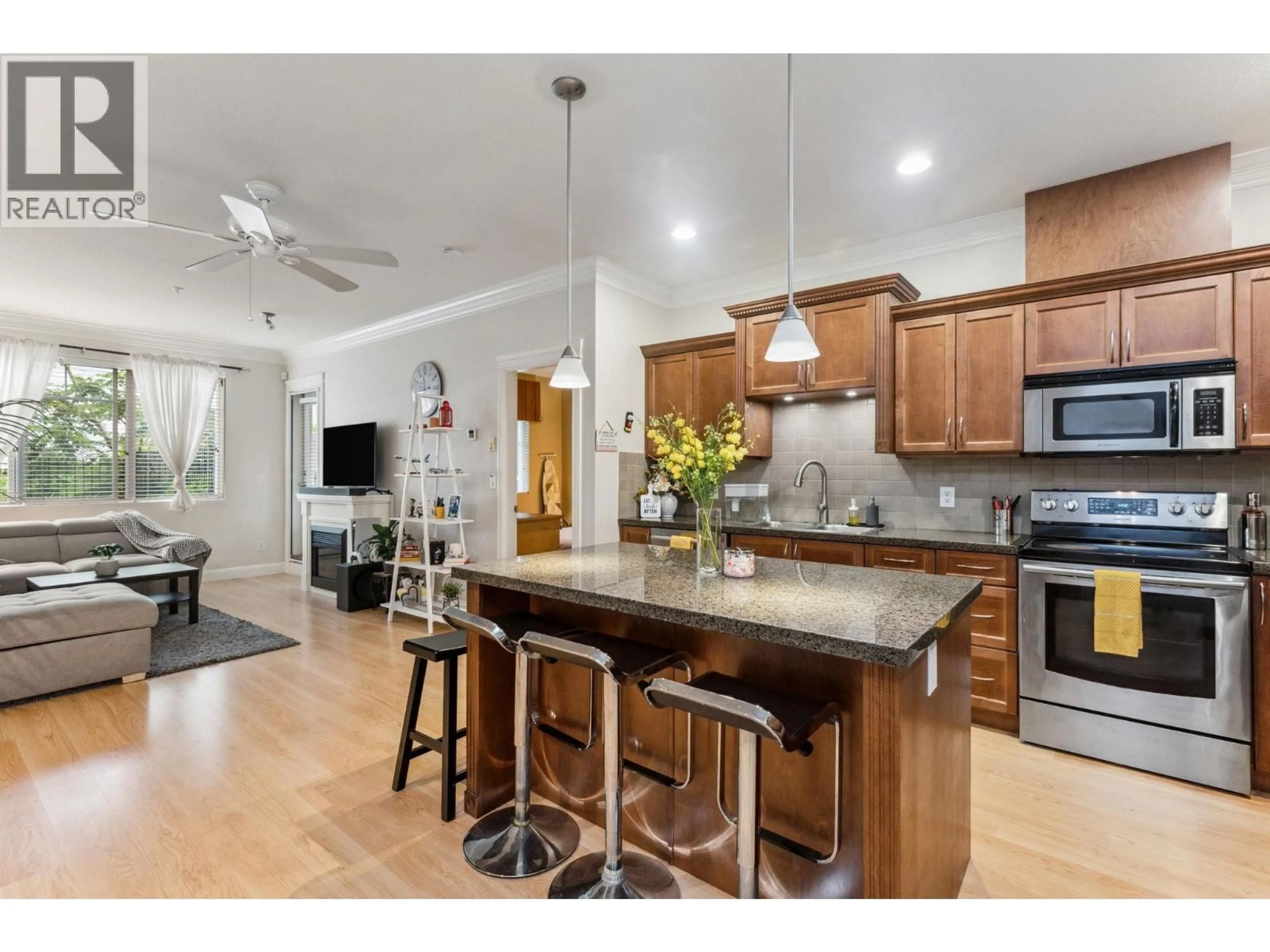 Open concept kitchen, unknown for 106 - 22150 DEWDNEY TRUNK ROAD, Maple Ridge British Columbia V2X3H6