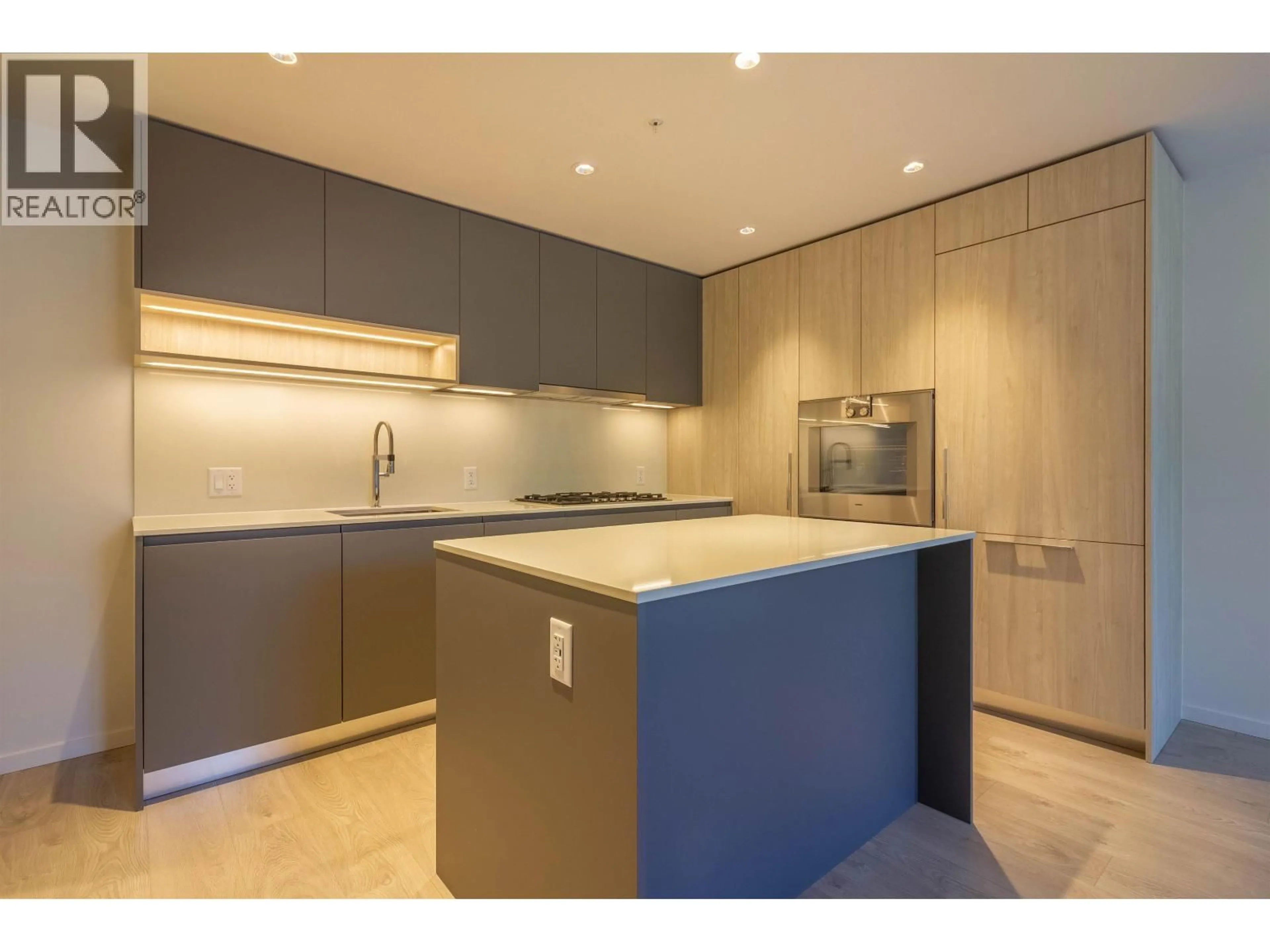 Standard kitchen, unknown for 2 - 6788 MINORU BOULEVARD, Richmond British Columbia V6Y0M6
