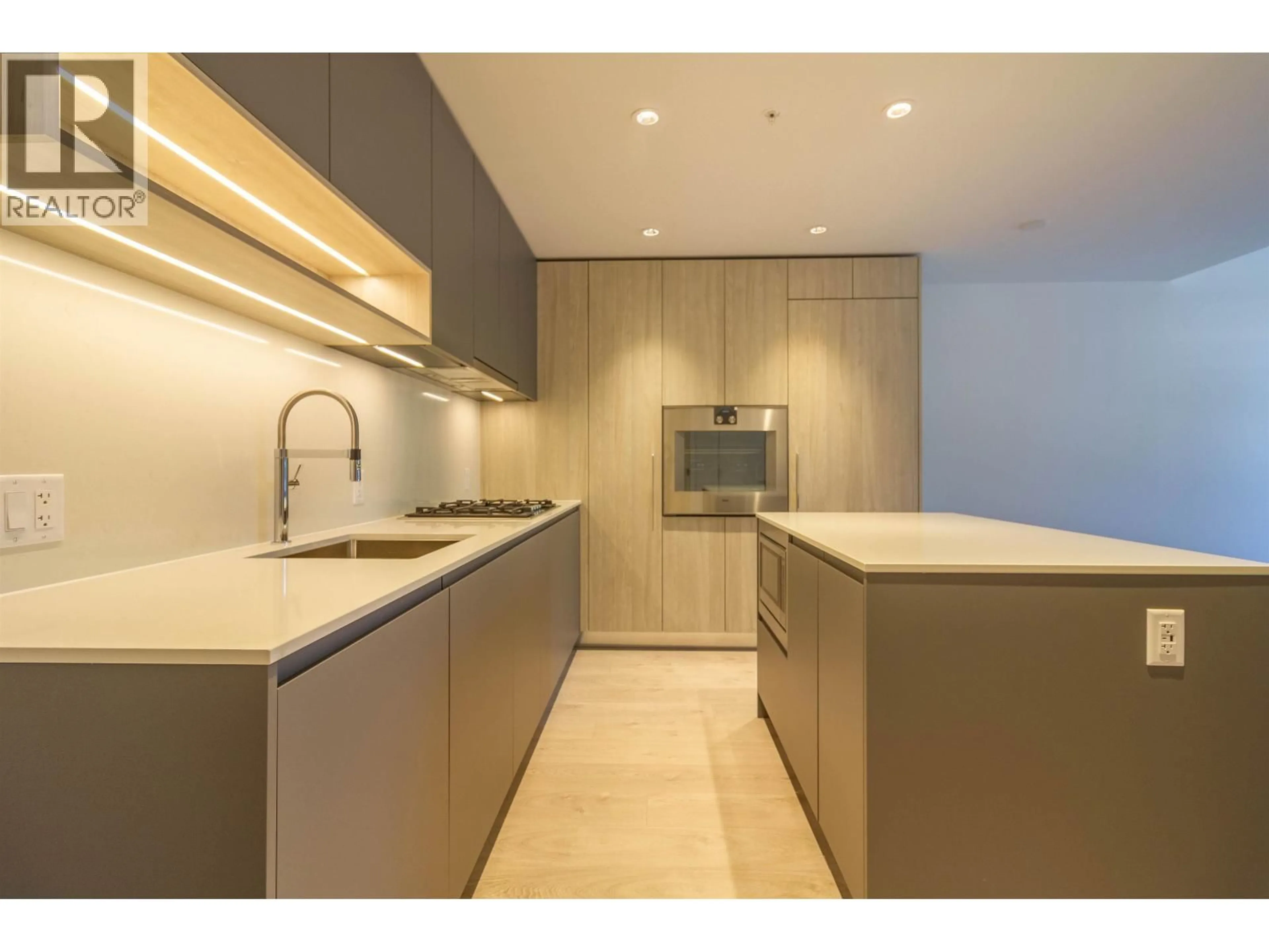 Standard kitchen, unknown for 2 - 6788 MINORU BOULEVARD, Richmond British Columbia V6Y0M6