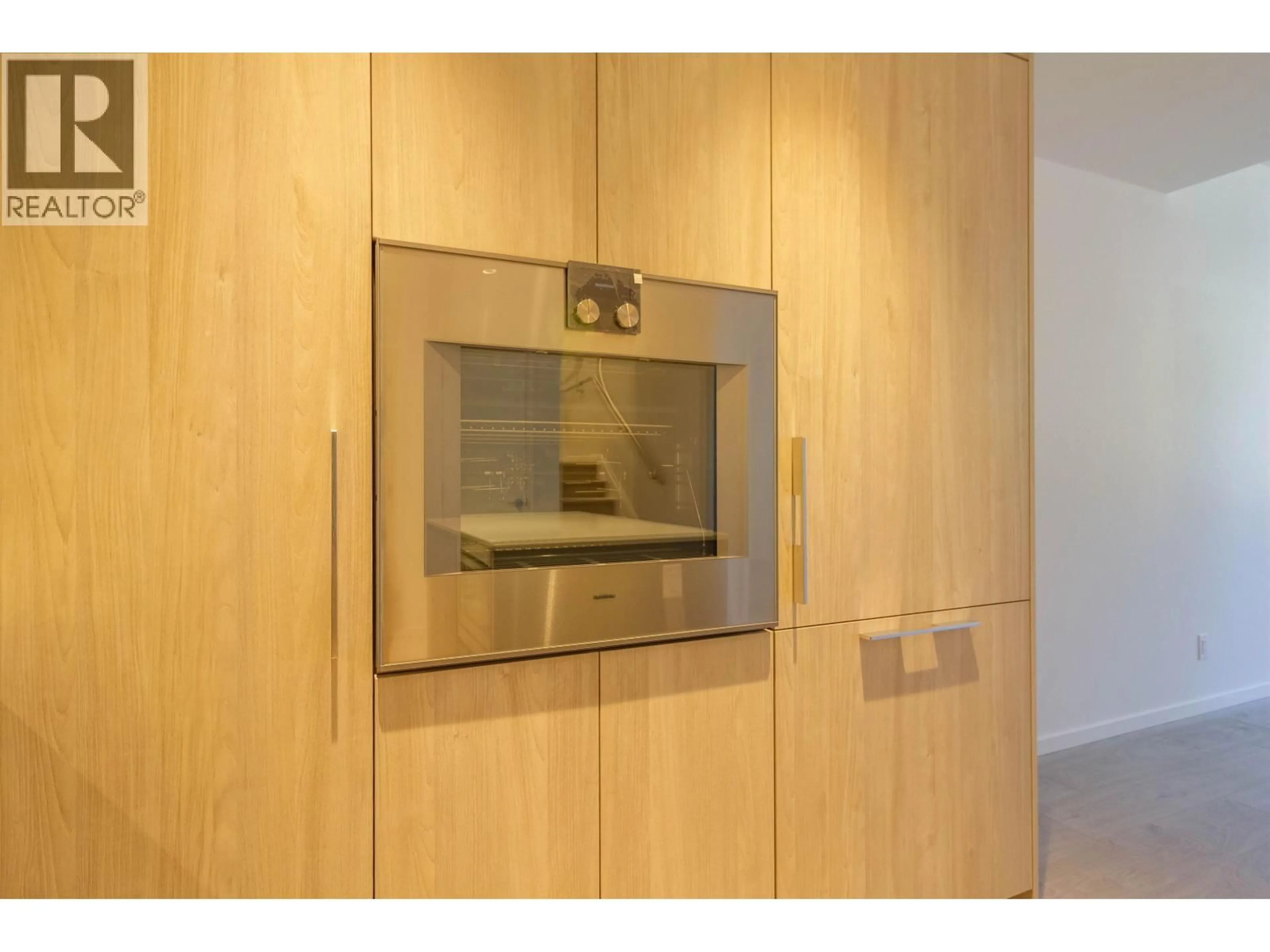 Standard kitchen, wood/laminate floor for 2 - 6788 MINORU BOULEVARD, Richmond British Columbia V6Y0M6