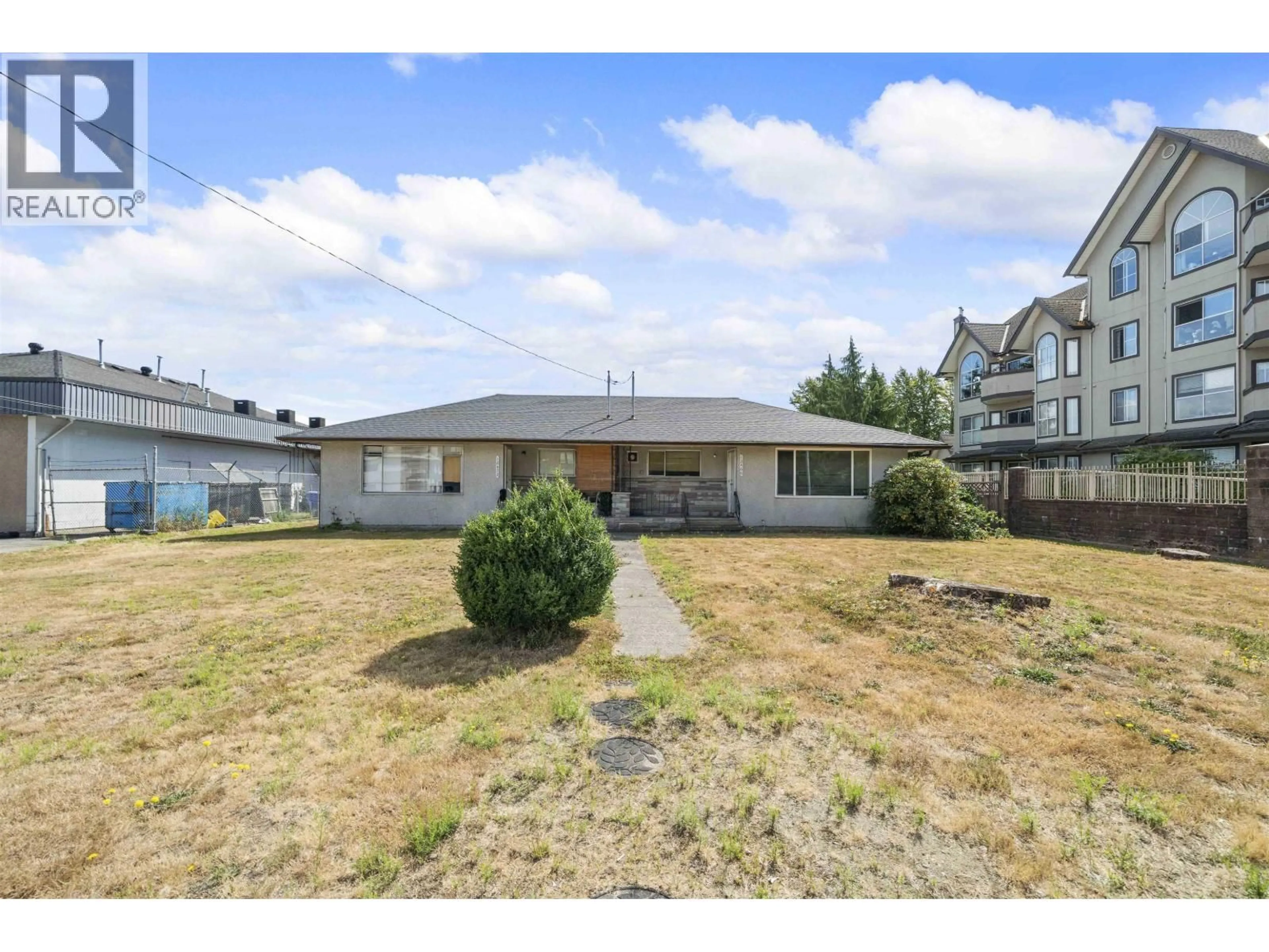 A pic from outside/outdoor area/front of a property/back of a property/a pic from drone, street for 12466 191B STREET, Pitt Meadows British Columbia V3Y2H1