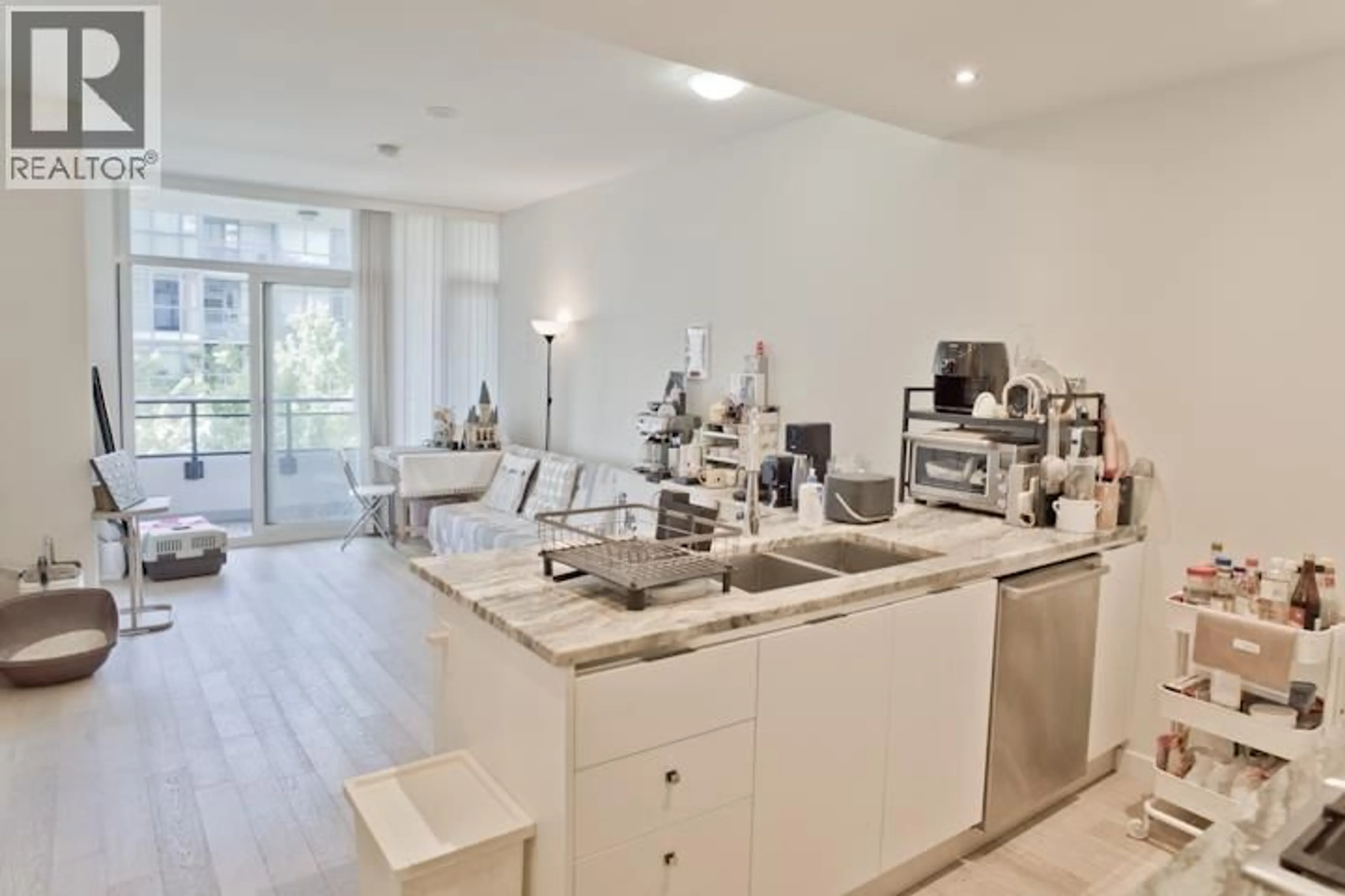 Open concept kitchen, unknown for 302 - 2033 10TH AVENUE, Vancouver British Columbia V6J0H1