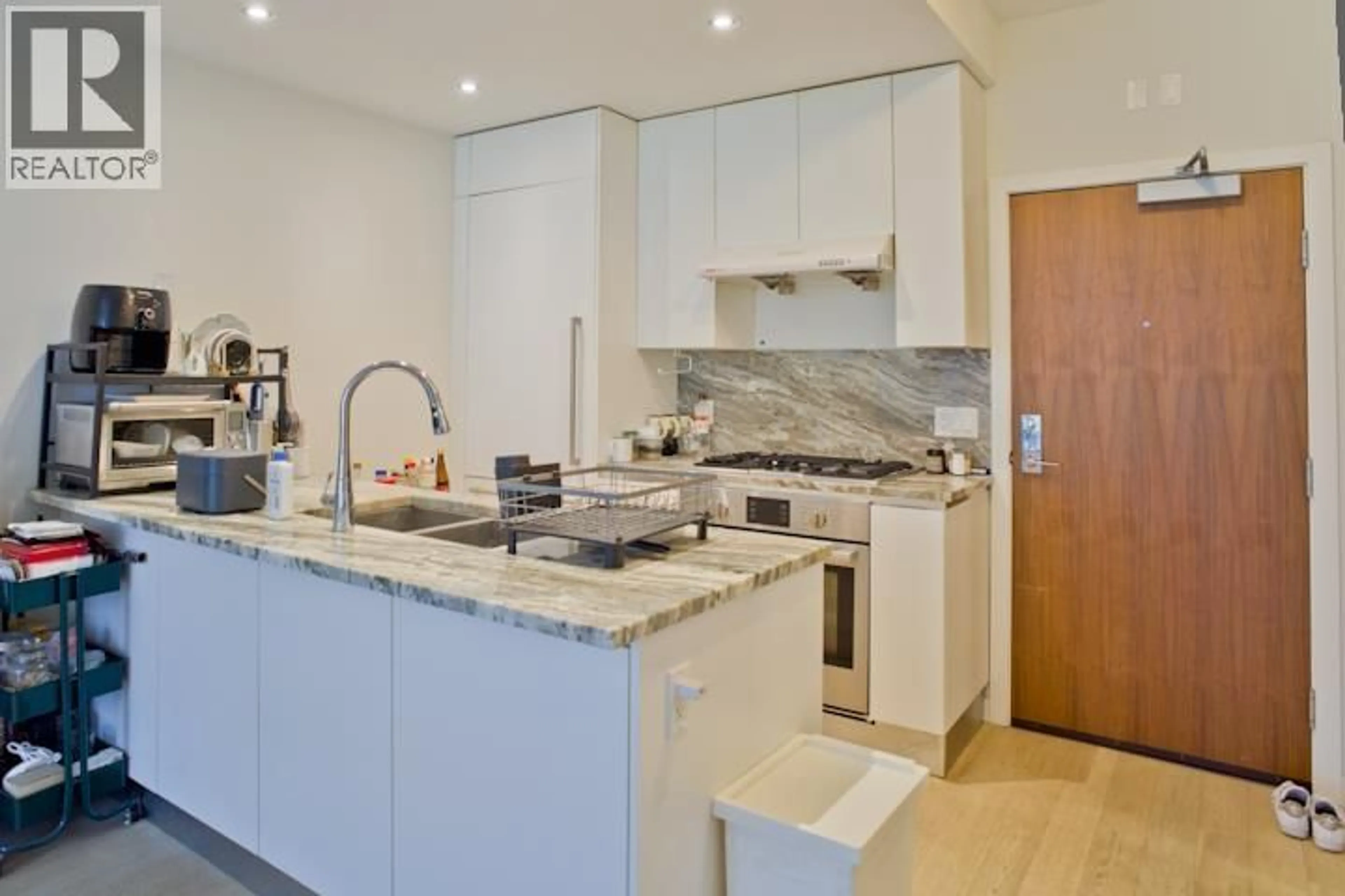 Contemporary kitchen, ceramic/tile floor for 302 - 2033 10TH AVENUE, Vancouver British Columbia V6J0H1